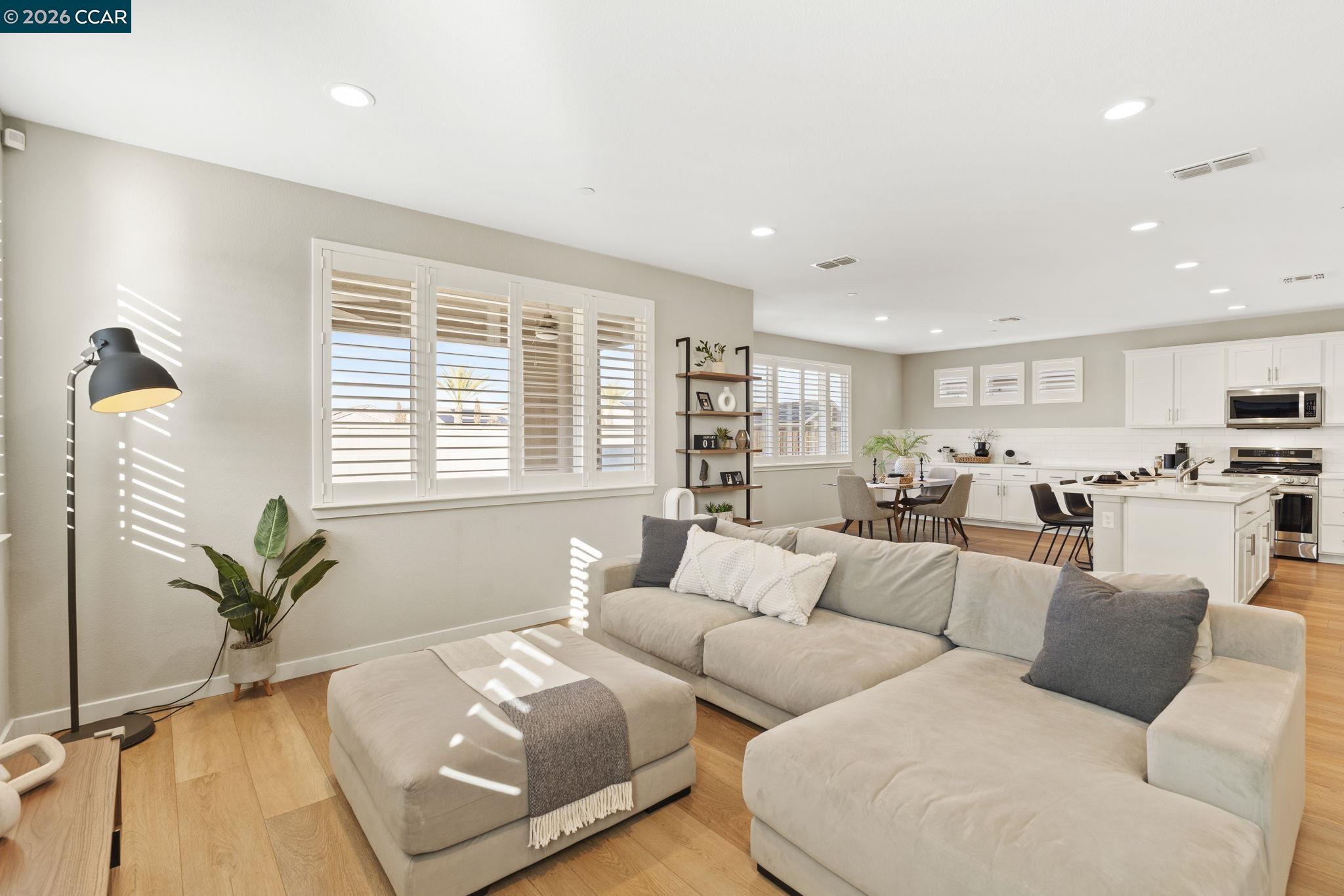 Detail Gallery Image 26 of 58 For 5359 Sopra St, Antioch,  CA 94531 - 4 Beds | 3 Baths