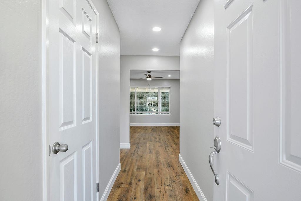 Detail Gallery Image 7 of 32 For 2853 Seville Cir, Antioch,  CA 94509 - 3 Beds | 2 Baths