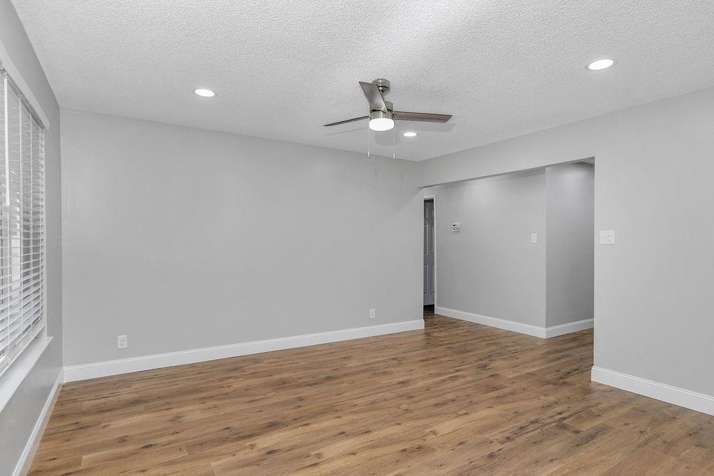 Detail Gallery Image 9 of 32 For 2853 Seville Cir, Antioch,  CA 94509 - 3 Beds | 2 Baths