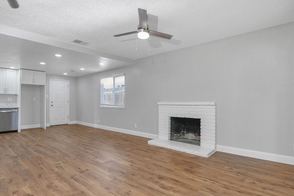 Detail Gallery Image 10 of 32 For 2853 Seville Cir, Antioch,  CA 94509 - 3 Beds | 2 Baths