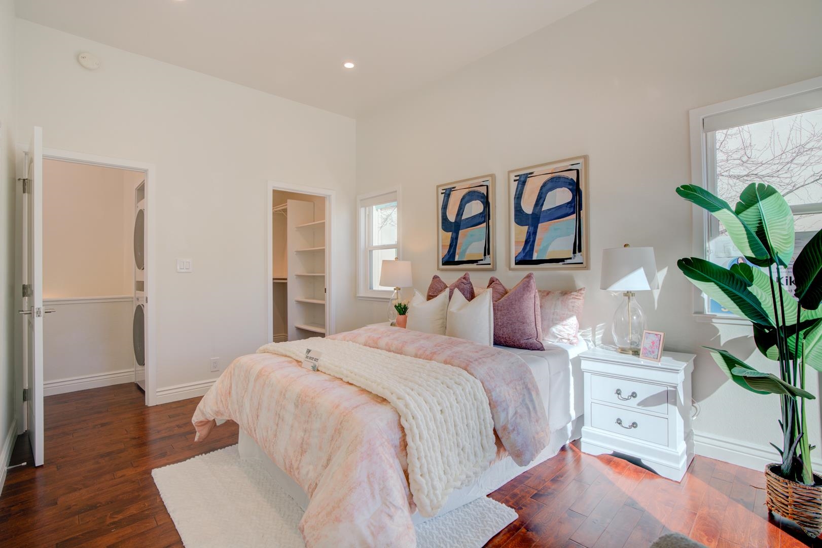 Detail Gallery Image 26 of 45 For 2271 Armada Way, San Mateo,  CA 94404 - 2 Beds | 2/1 Baths