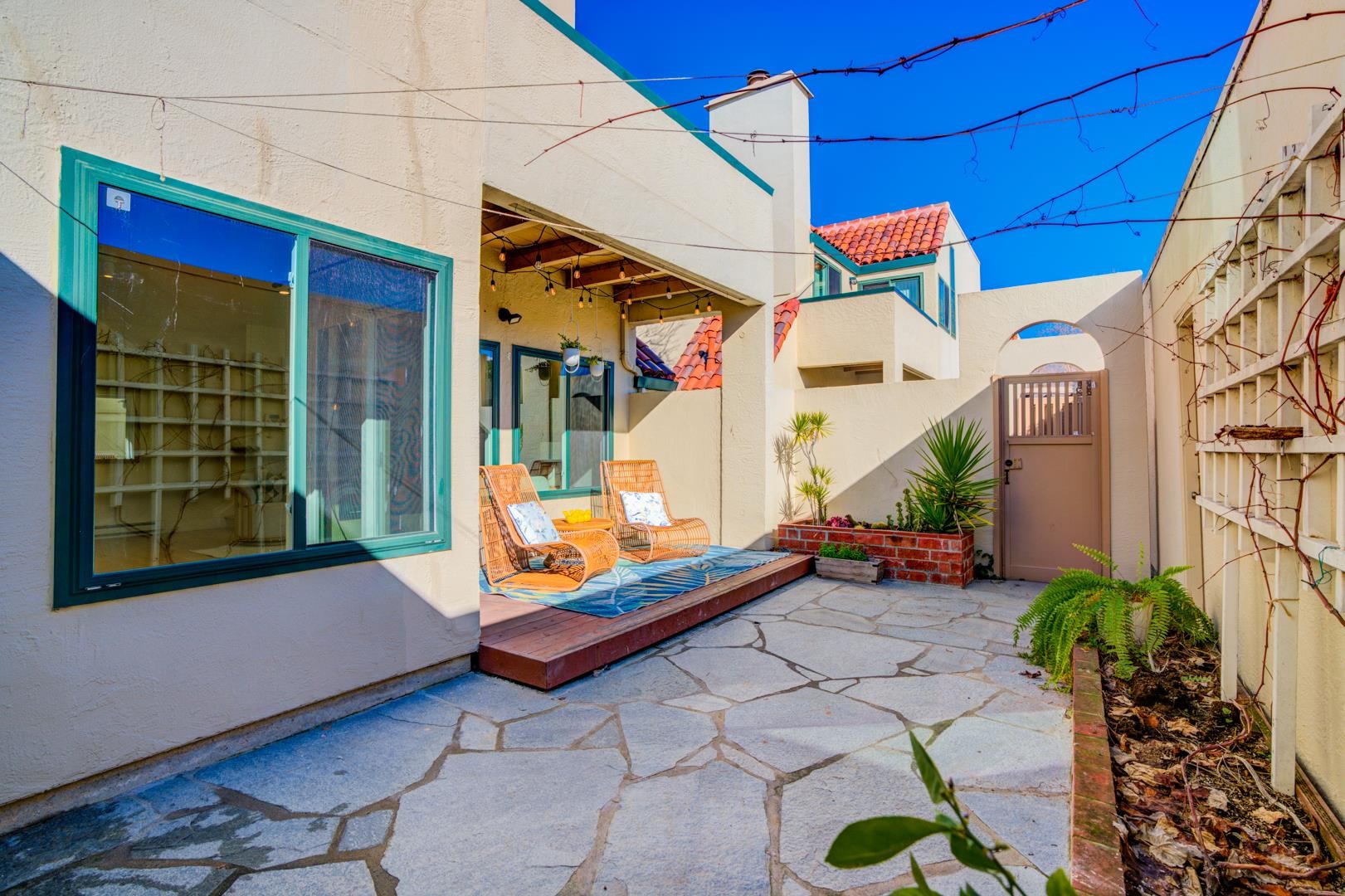 Detail Gallery Image 35 of 45 For 2271 Armada Way, San Mateo,  CA 94404 - 2 Beds | 2/1 Baths