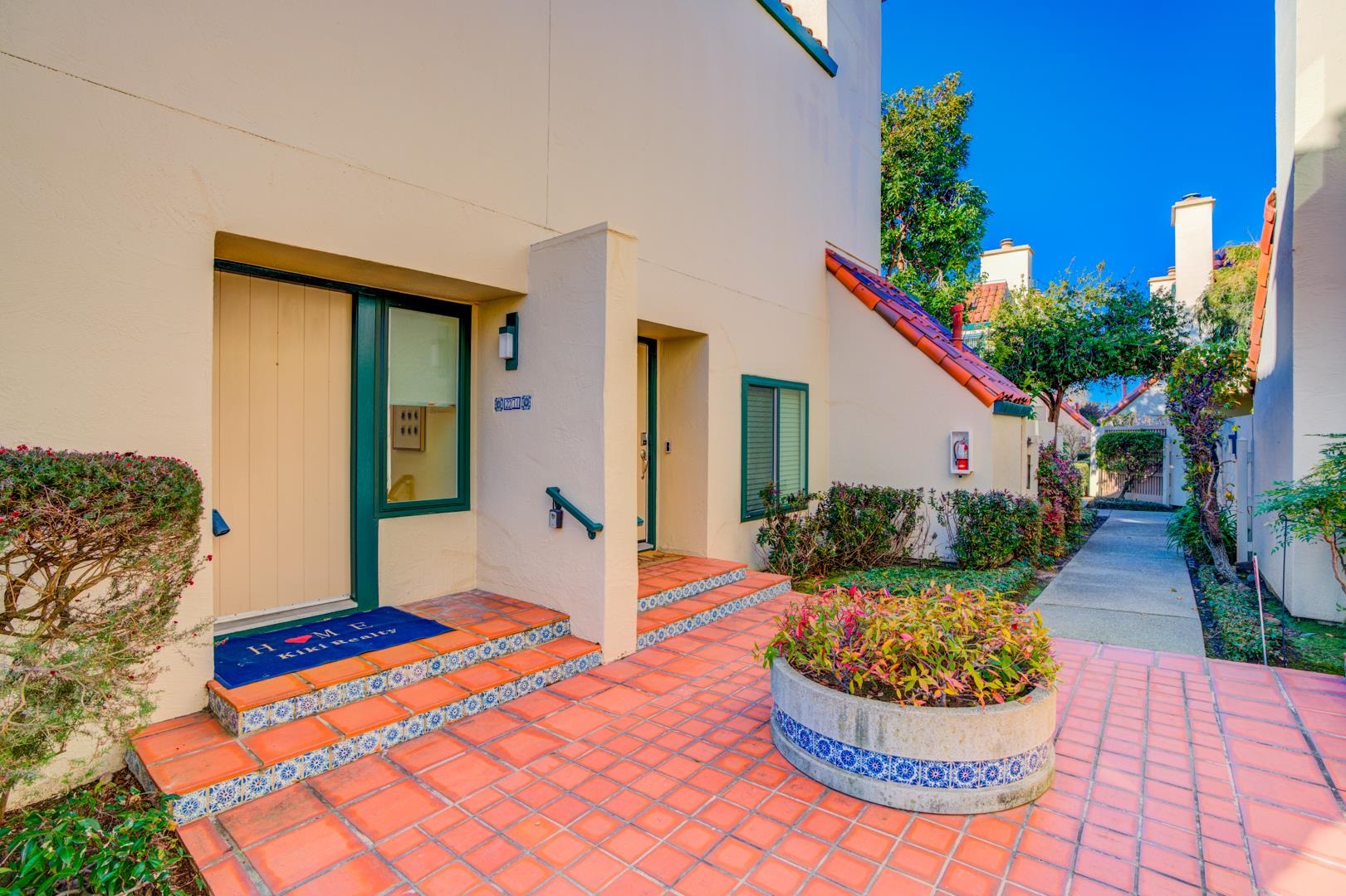 Detail Gallery Image 39 of 45 For 2271 Armada Way, San Mateo,  CA 94404 - 2 Beds | 2/1 Baths