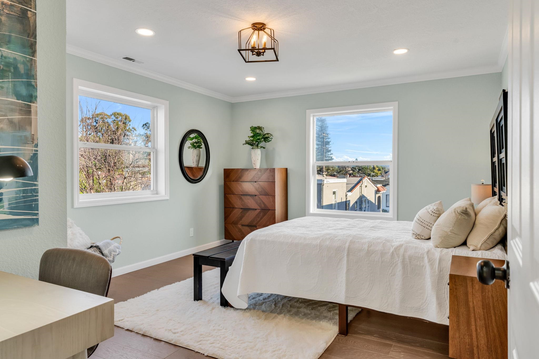 Detail Gallery Image 25 of 48 For 3000 56th Ave, Oakland,  CA 94605 - 4 Beds | 3 Baths