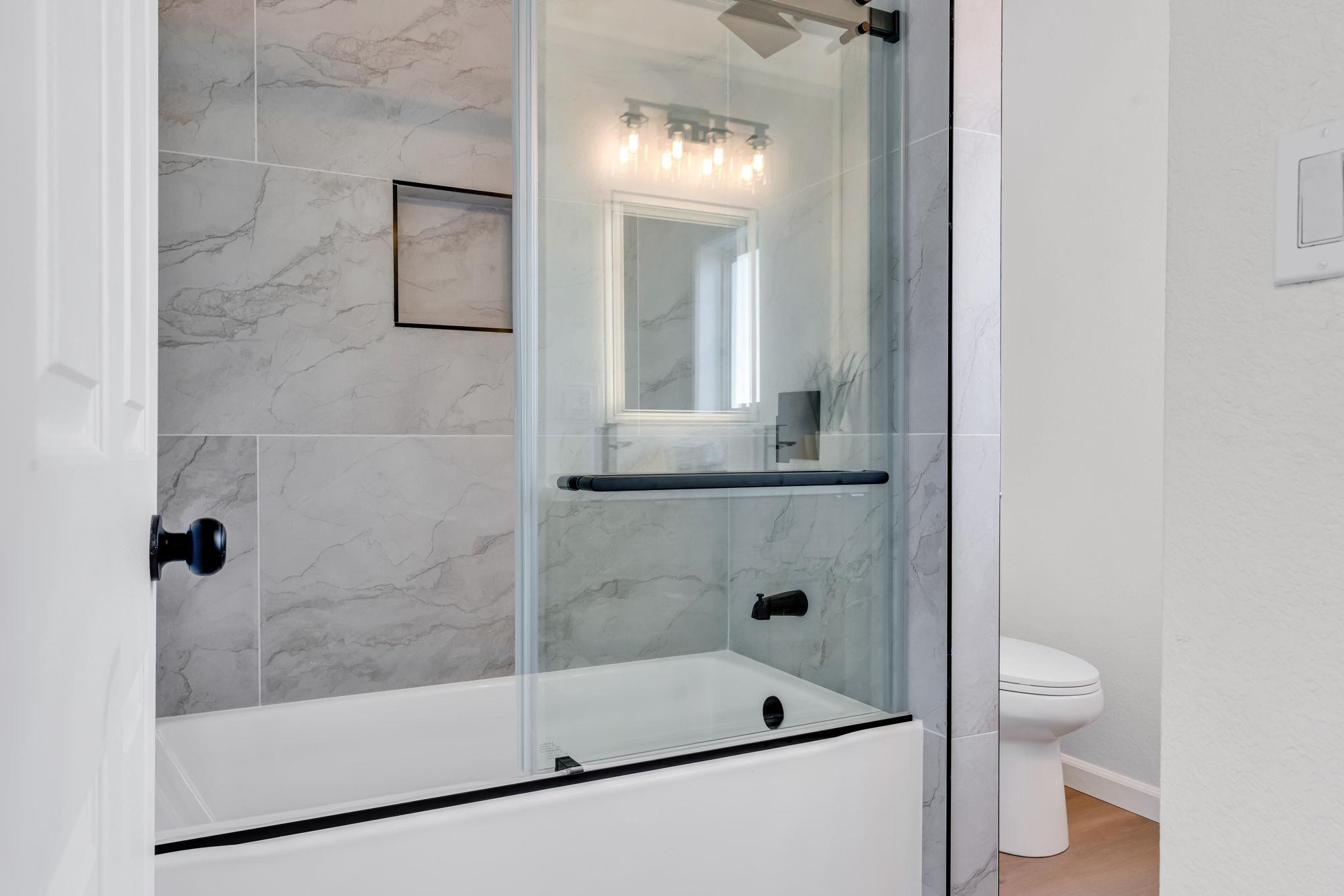 Detail Gallery Image 28 of 48 For 3000 56th Ave, Oakland,  CA 94605 - 4 Beds | 3 Baths