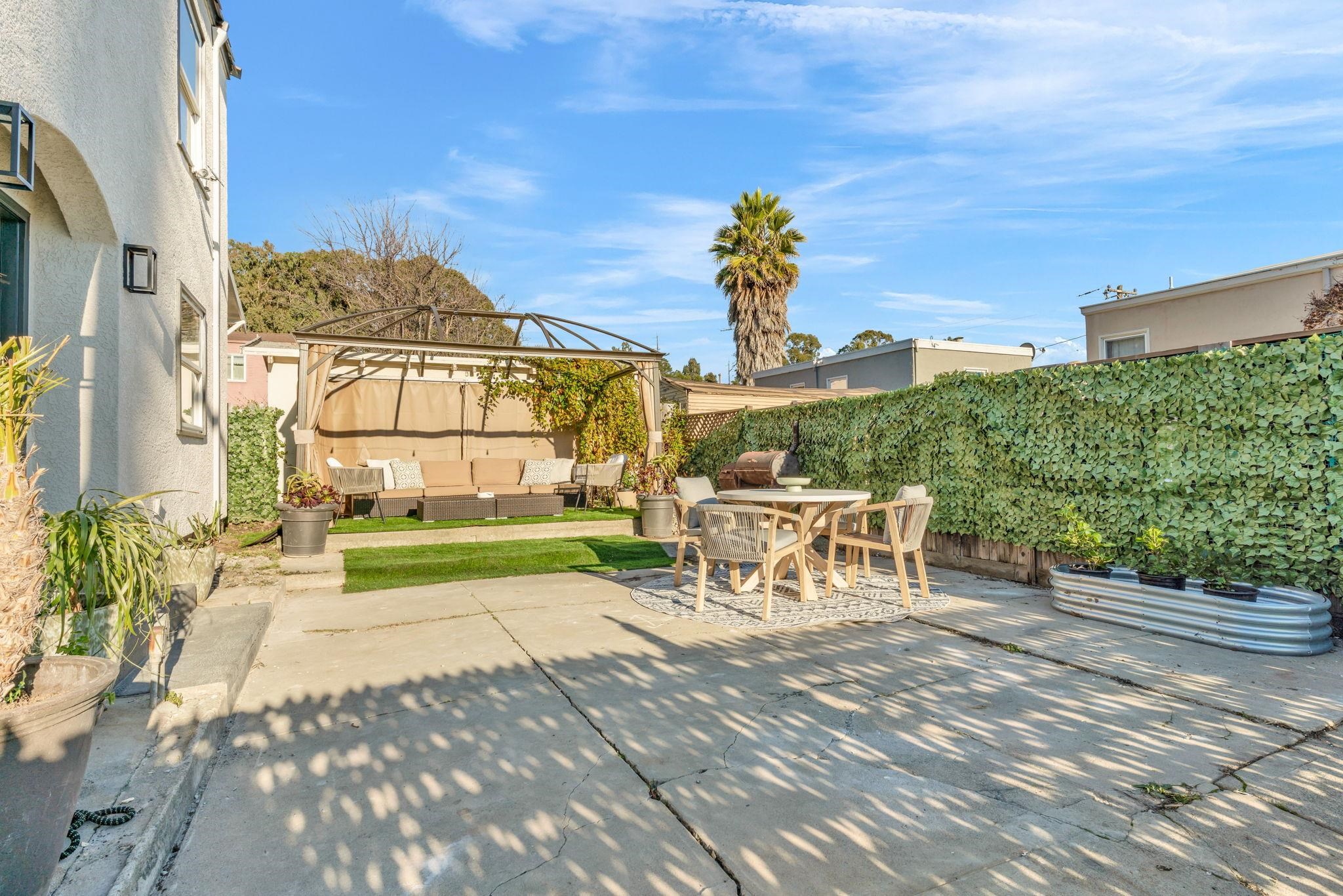 Detail Gallery Image 43 of 48 For 3000 56th Ave, Oakland,  CA 94605 - 4 Beds | 3 Baths