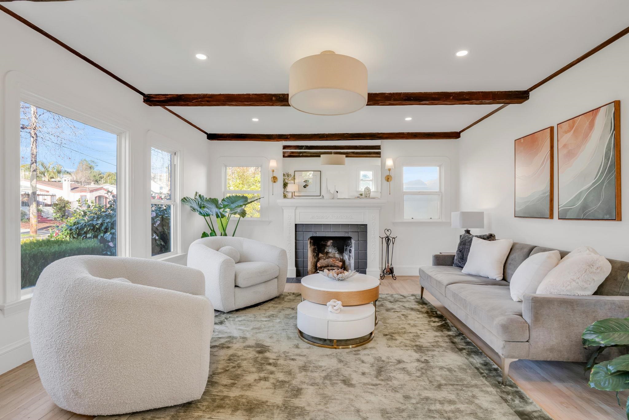 Detail Gallery Image 7 of 48 For 3000 56th Ave, Oakland,  CA 94605 - 4 Beds | 3 Baths