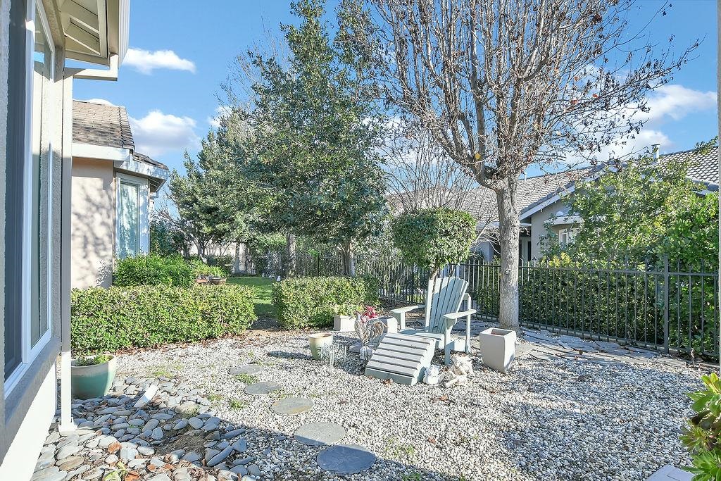 Detail Gallery Image 18 of 28 For 1318 Bonum Way, Brentwood,  CA 94513 - 2 Beds | 2 Baths