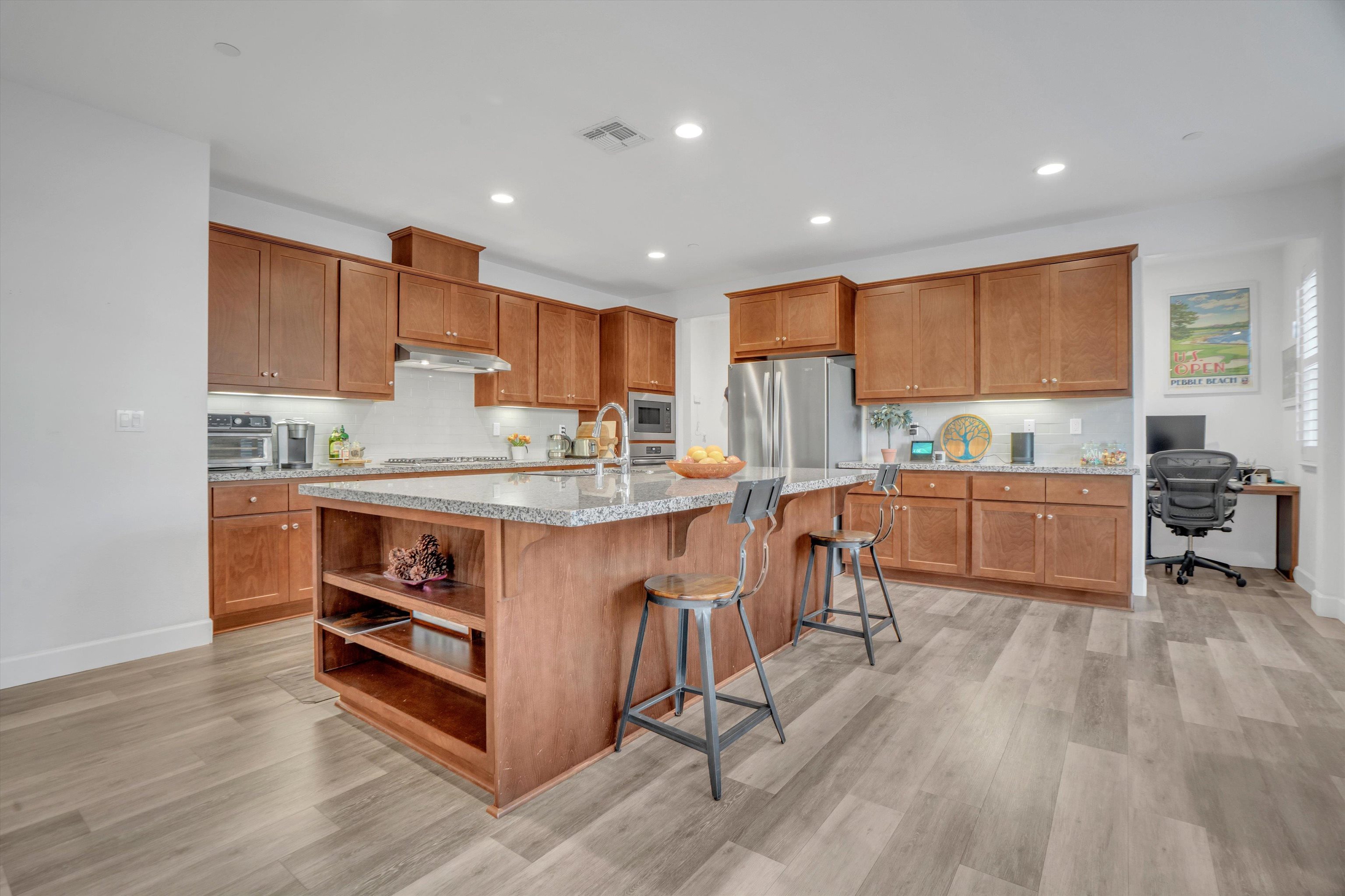 Detail Gallery Image 16 of 48 For 263 E Vita Ave, Mountain House,  CA 95391 - 4 Beds | 3/1 Baths