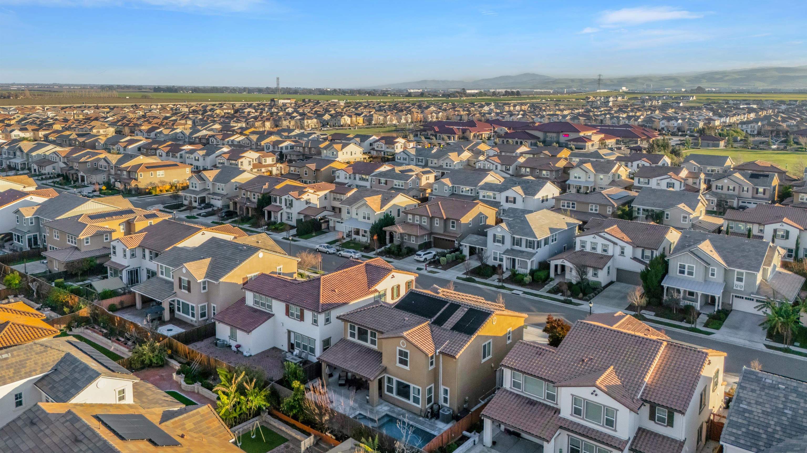 Detail Gallery Image 44 of 48 For 263 E Vita Ave, Mountain House,  CA 95391 - 4 Beds | 3/1 Baths