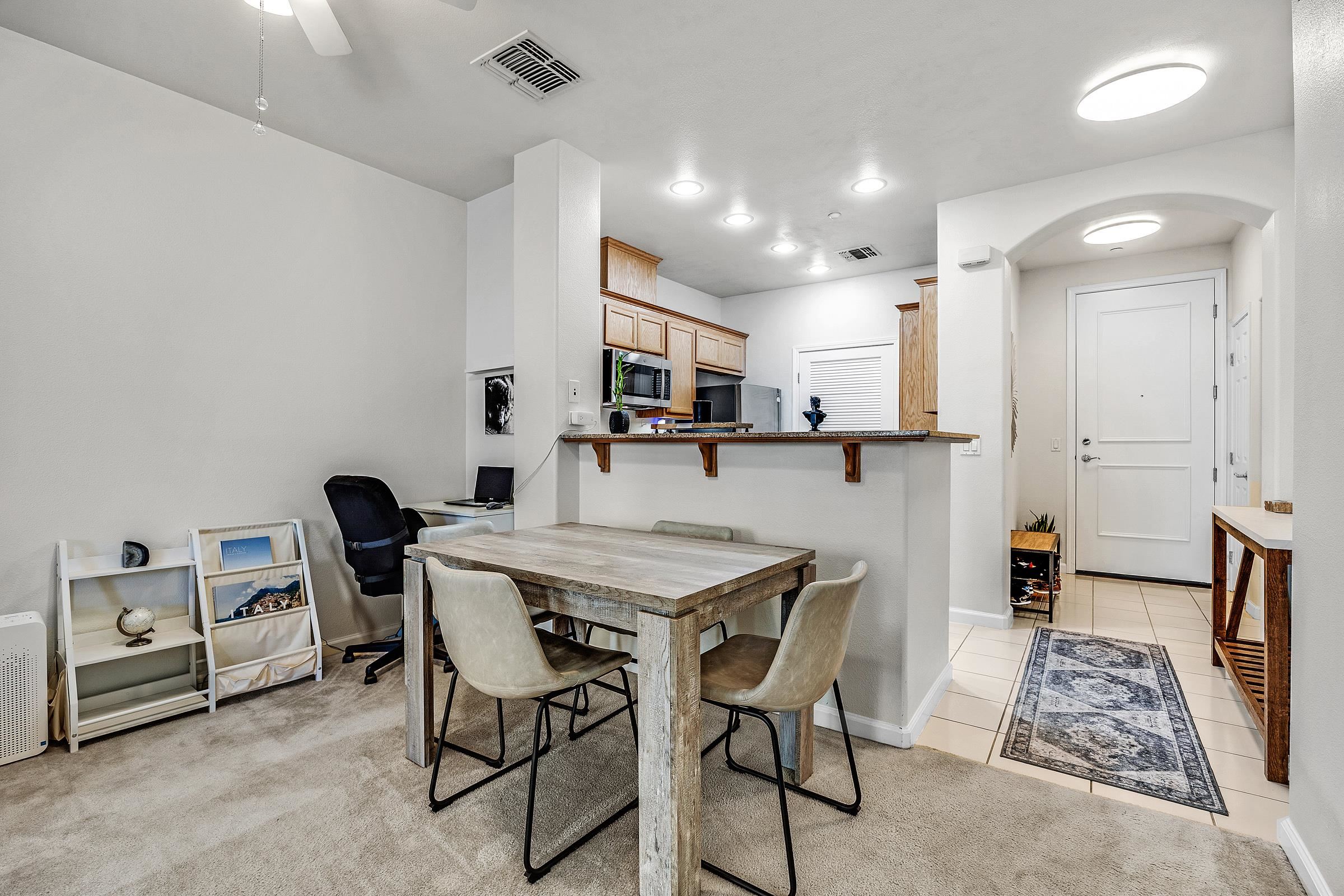 Photo #2: 41120916 Listing: Photo #2