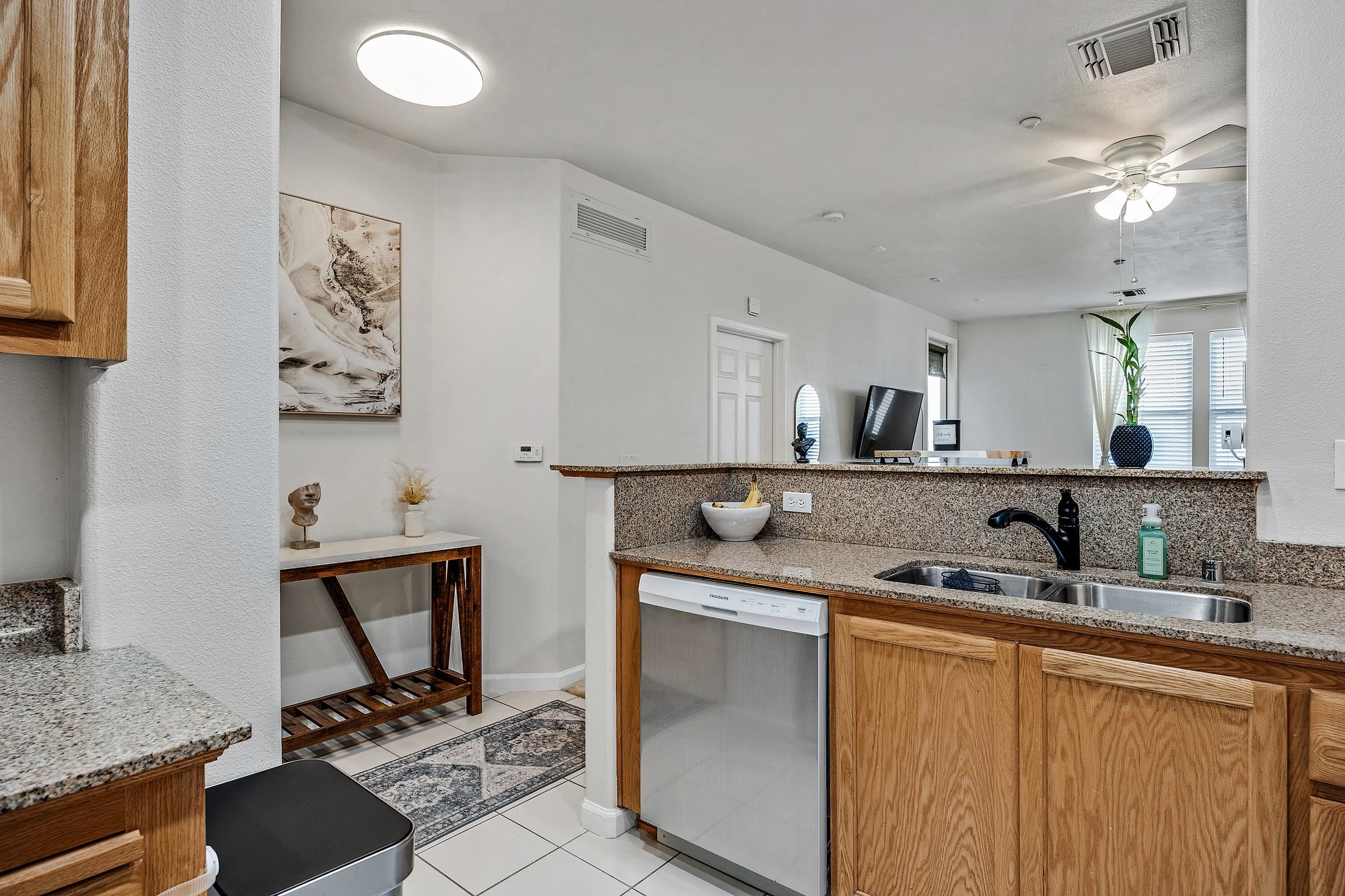 Photo #8: 41120916 Listing: Photo #8