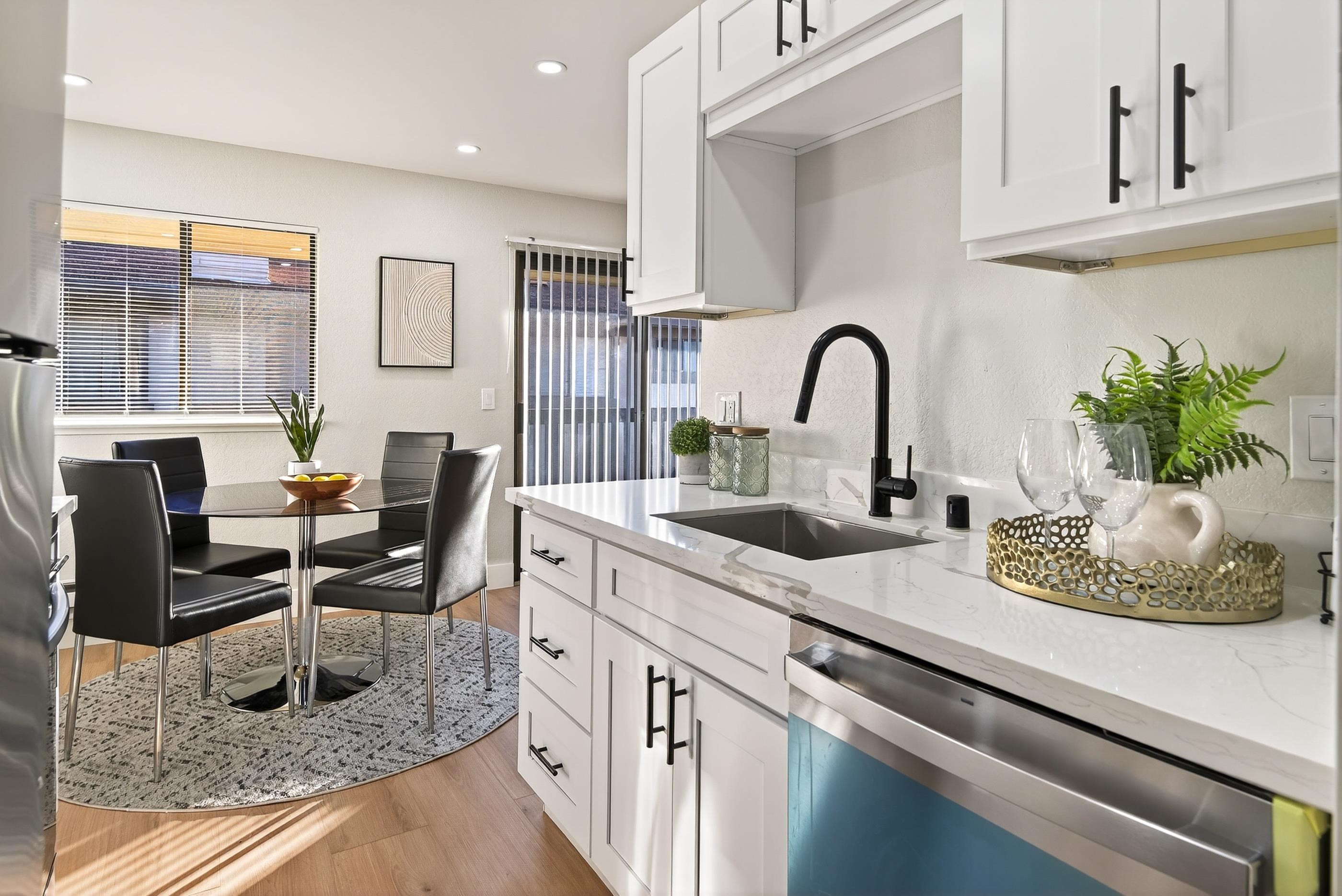 Photo #7: 41120922 Listing: Photo #7