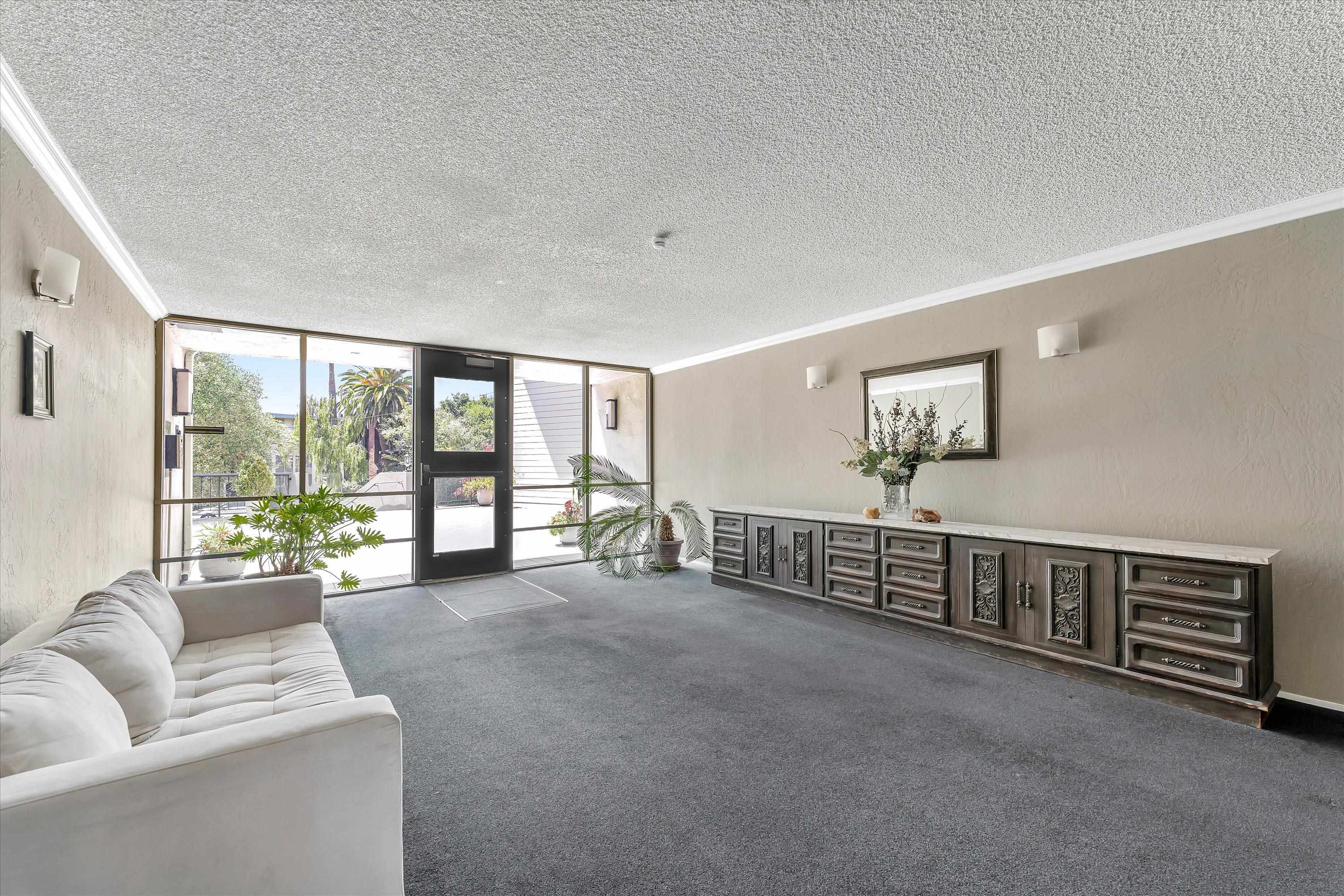 Photo #8: 41120925 Listing: Photo #8