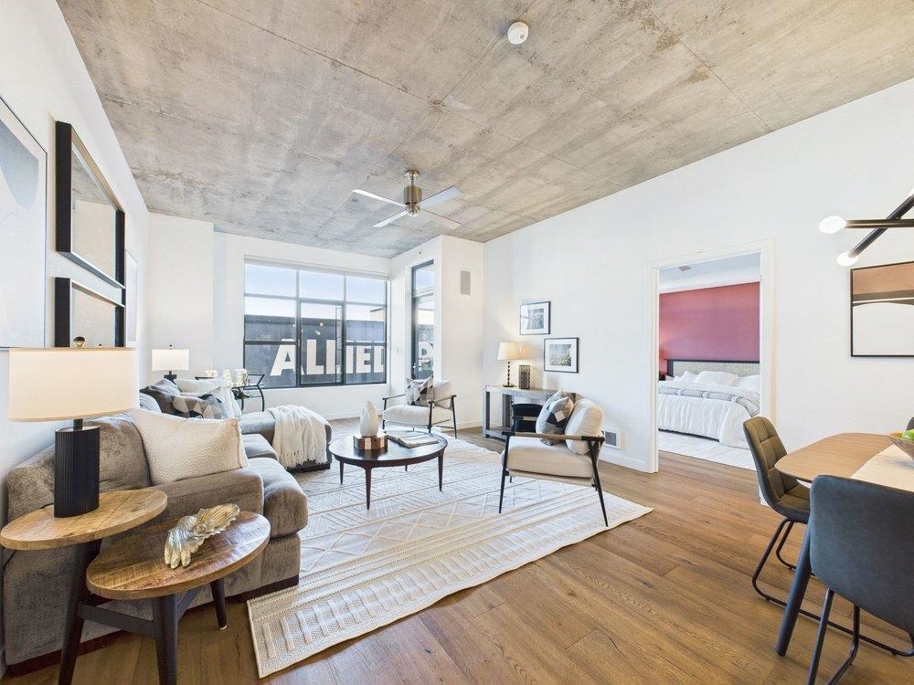 Photo #3: 41120927 Listing: Photo #3