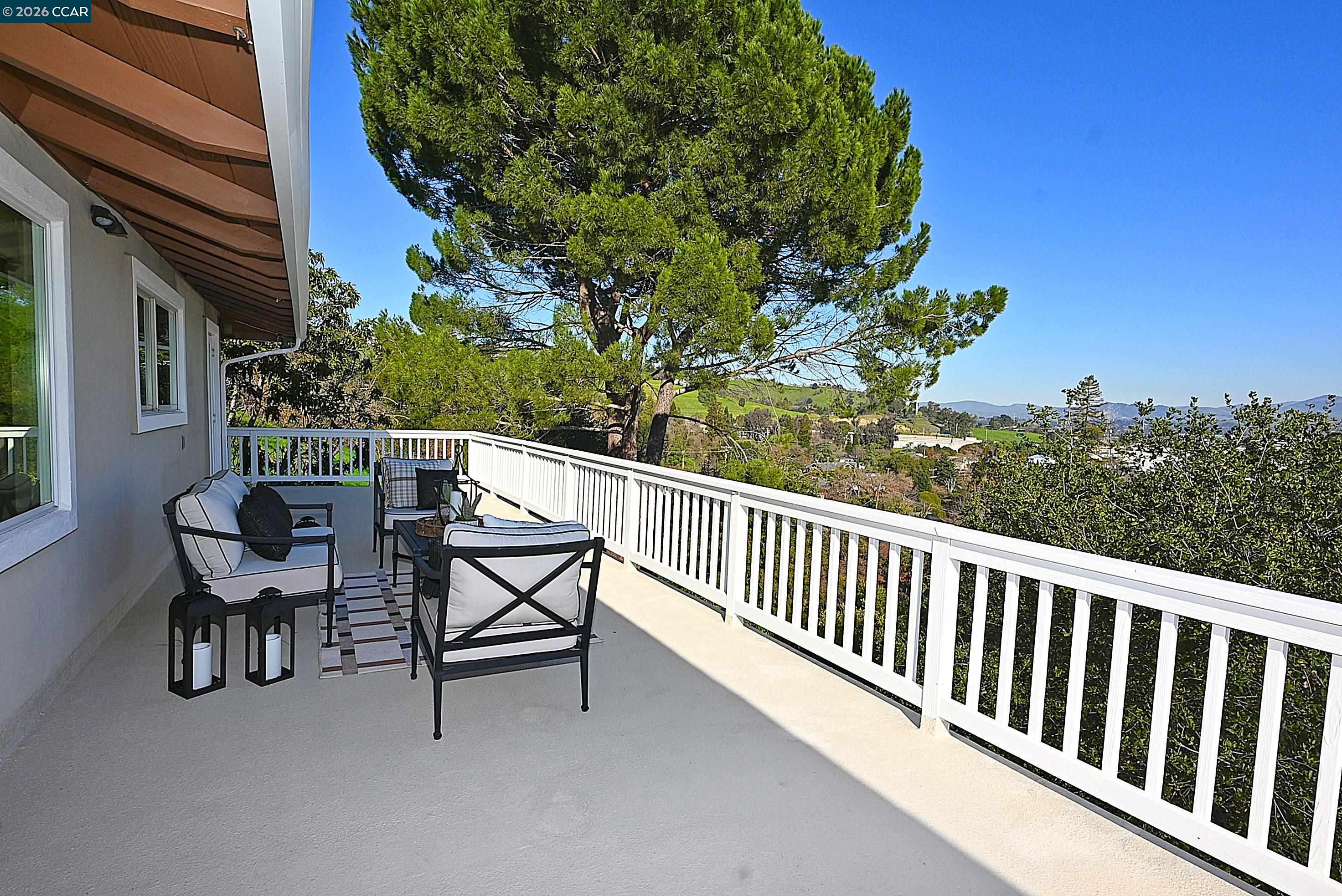 Detail Gallery Image 5 of 54 For 12 Westminster Place, Lafayette,  CA 94549 - 4 Beds | 3 Baths