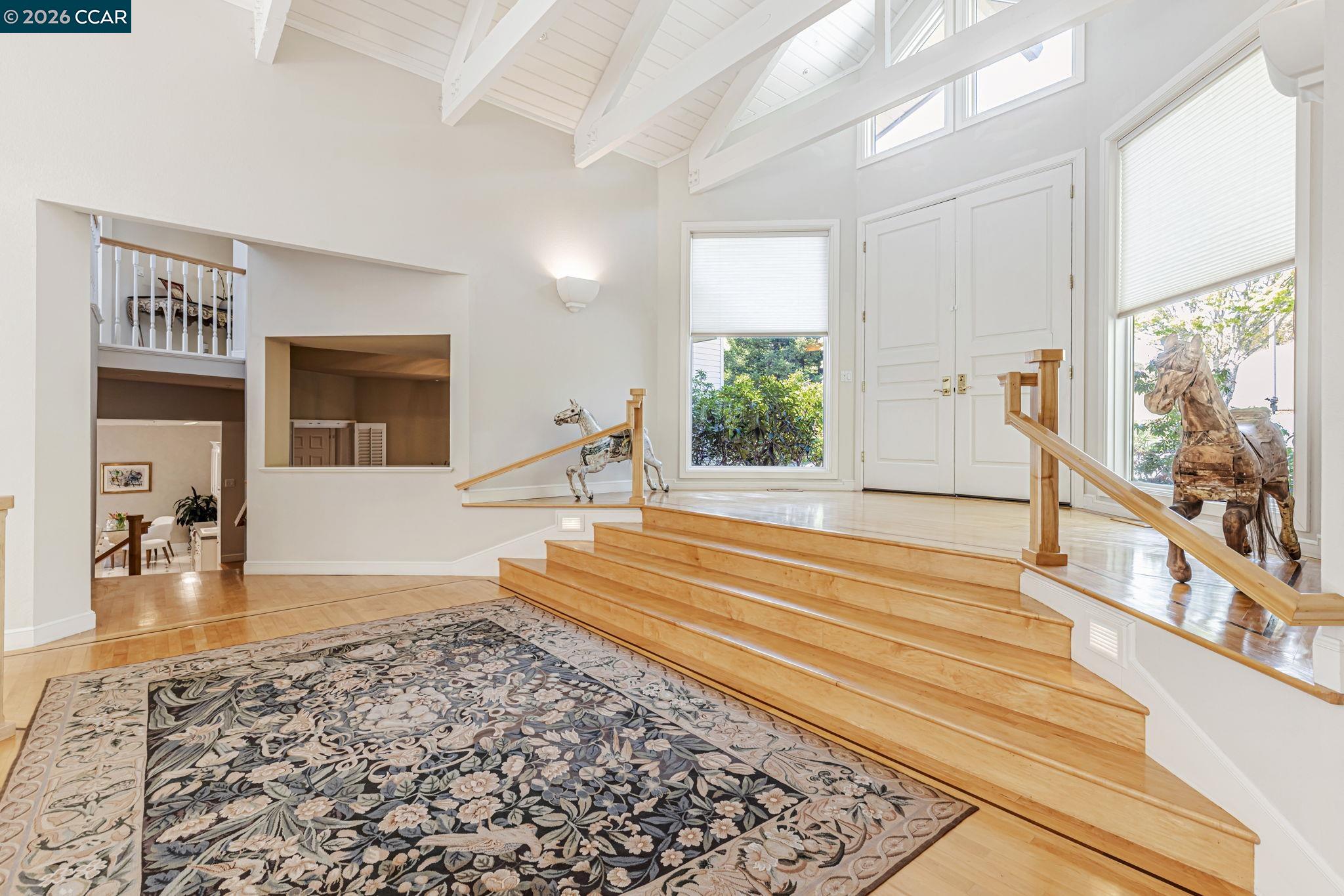 Detail Gallery Image 5 of 47 For 4 Julianna Ct, Moraga,  CA 94556 - 4 Beds | 4 Baths