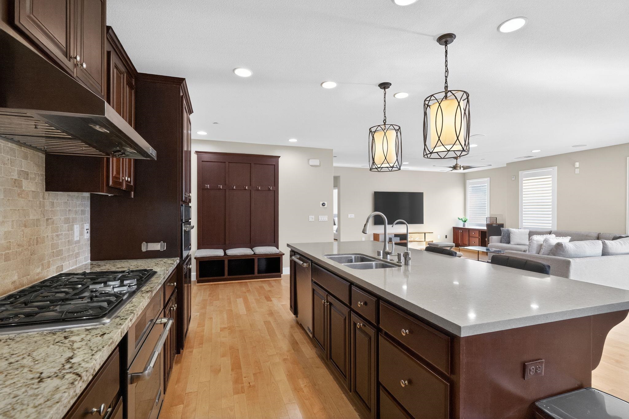 Photo #8: 41120934 Listing: Photo #8