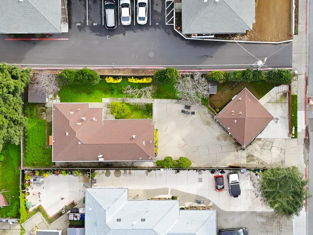 Detail Gallery Image 23 of 59 For 19790 Stanton Ave, Castro Valley,  CA 94546 - 4 Beds | 3 Baths