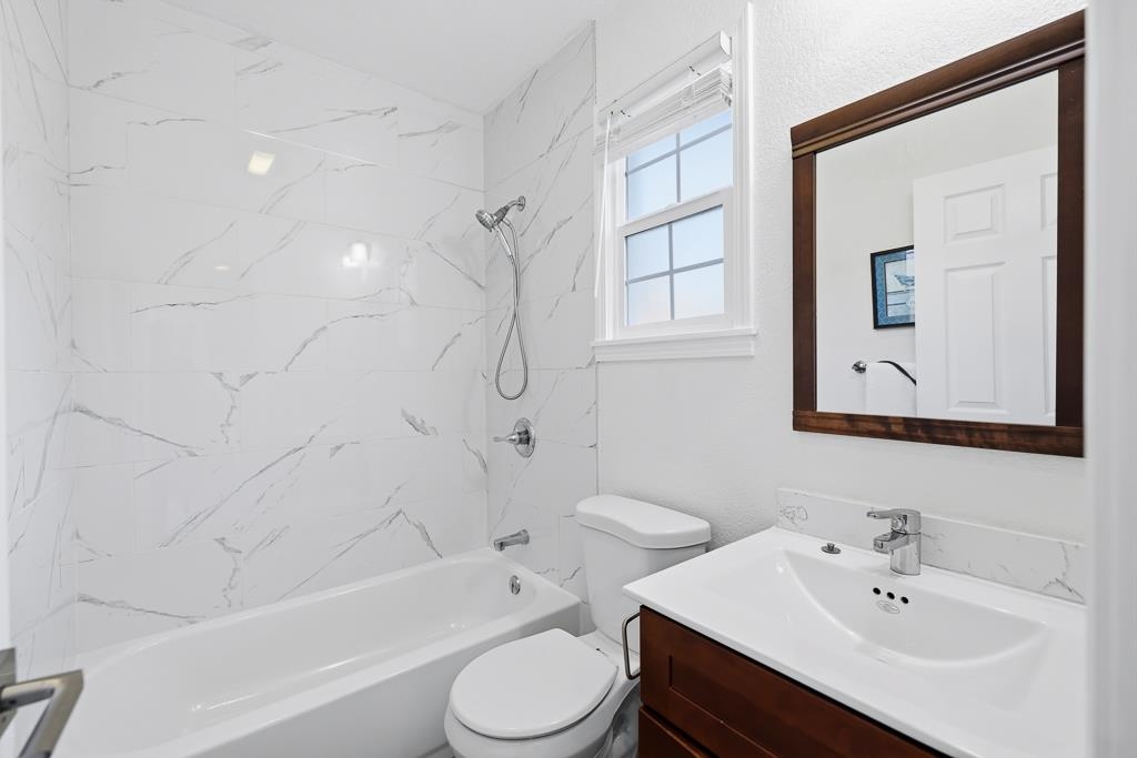 Detail Gallery Image 36 of 59 For 19790 Stanton Ave, Castro Valley,  CA 94546 - 4 Beds | 3 Baths