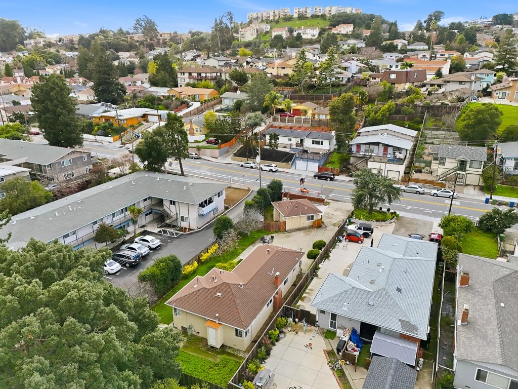 Detail Gallery Image 52 of 59 For 19790 Stanton Ave, Castro Valley,  CA 94546 - 4 Beds | 3 Baths