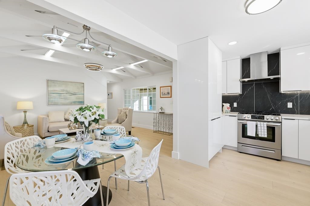 Detail Gallery Image 8 of 59 For 19790 Stanton Ave, Castro Valley,  CA 94546 - 4 Beds | 3 Baths