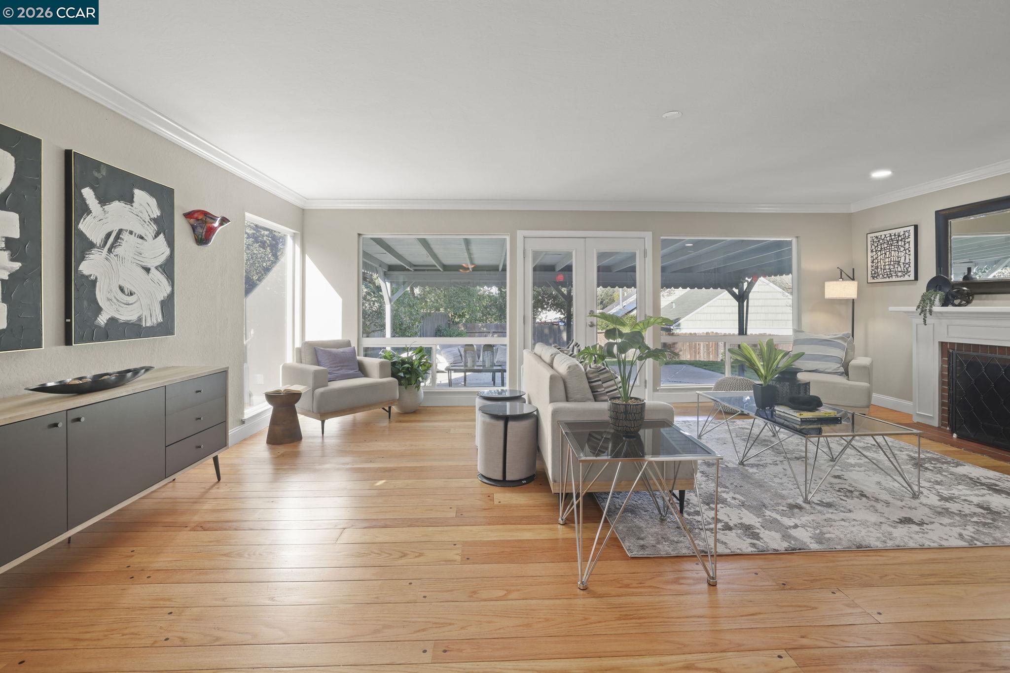 Detail Gallery Image 9 of 32 For 202 Christie Dr, Martinez,  CA 94553 - 3 Beds | 2 Baths