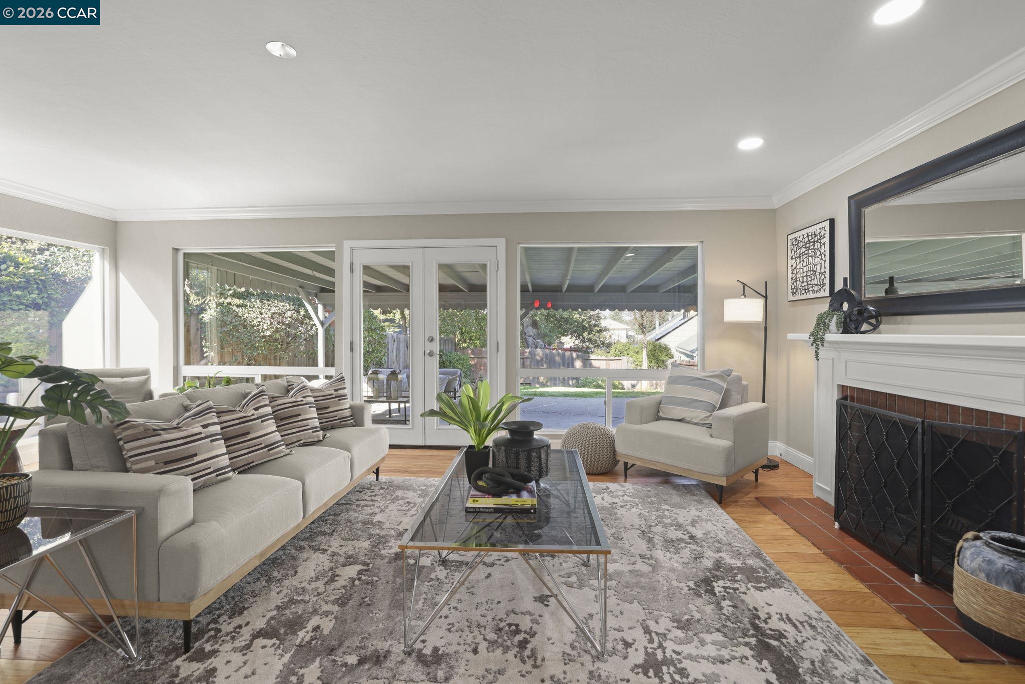 Detail Gallery Image 10 of 32 For 202 Christie Dr, Martinez,  CA 94553 - 3 Beds | 2 Baths