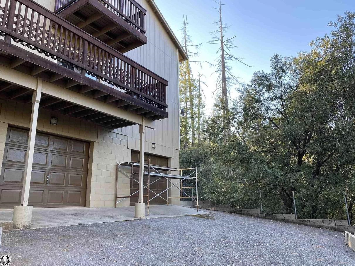 Detail Gallery Image 22 of 27 For 18537 N Dome Ct, Groveland,  CA 95321 - 3 Beds | 3 Baths