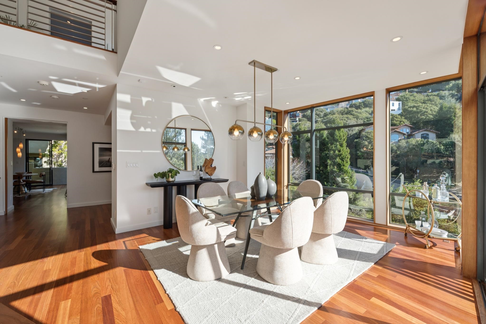 Detail Gallery Image 11 of 59 For 1015 Grand View Dr, Berkeley,  CA 94705 - 5 Beds | 4/1 Baths