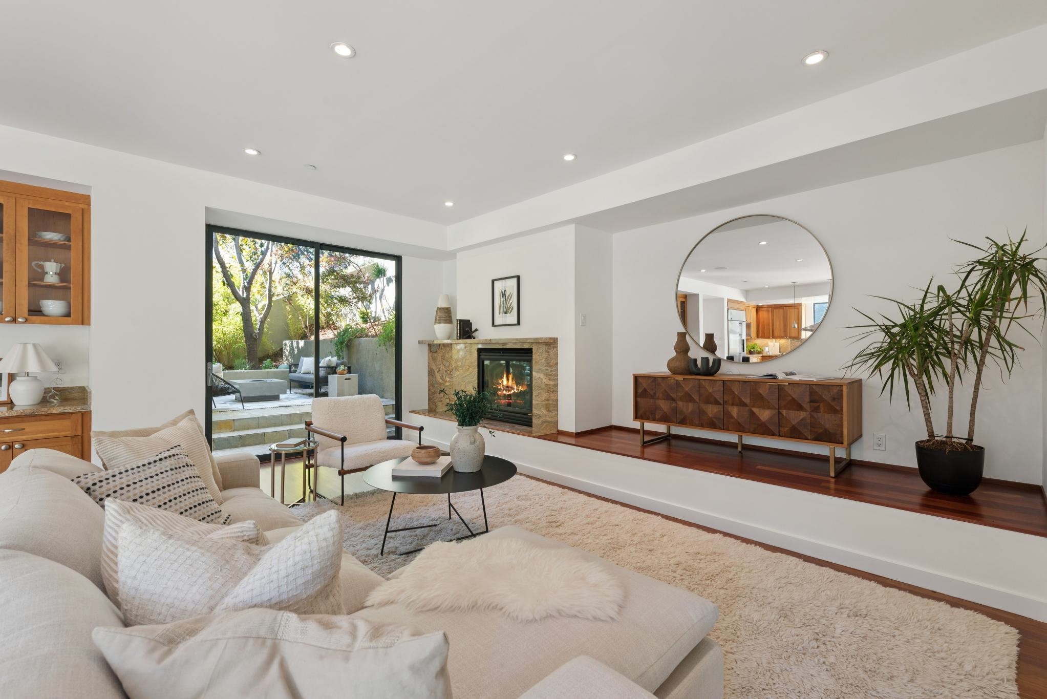 Detail Gallery Image 23 of 59 For 1015 Grand View Dr, Berkeley,  CA 94705 - 5 Beds | 4/1 Baths