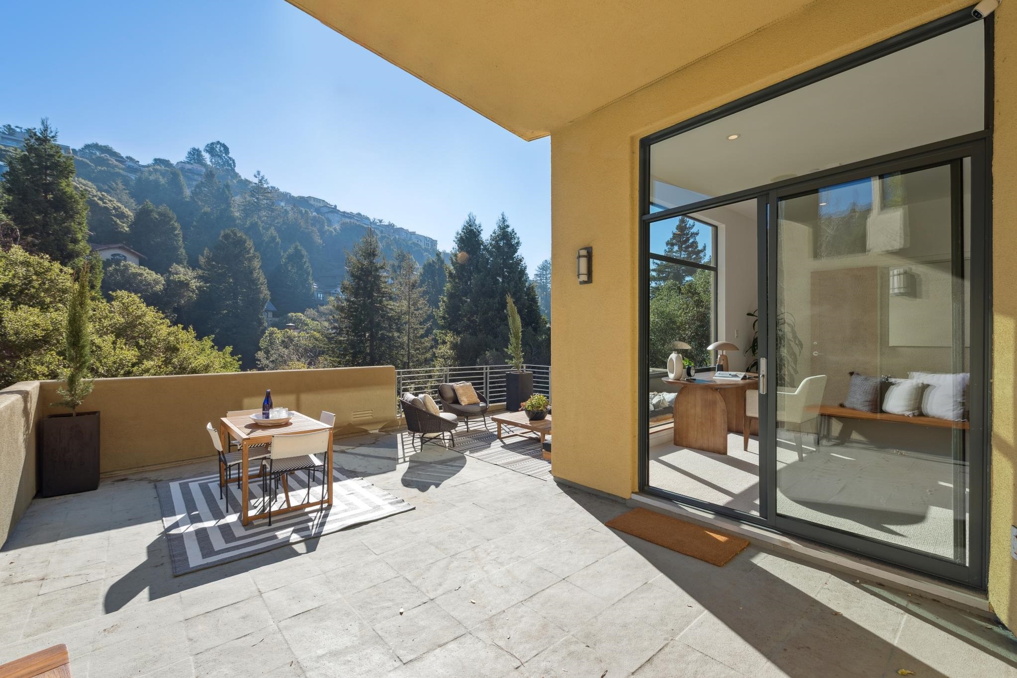 Detail Gallery Image 42 of 59 For 1015 Grand View Dr, Berkeley,  CA 94705 - 5 Beds | 4/1 Baths