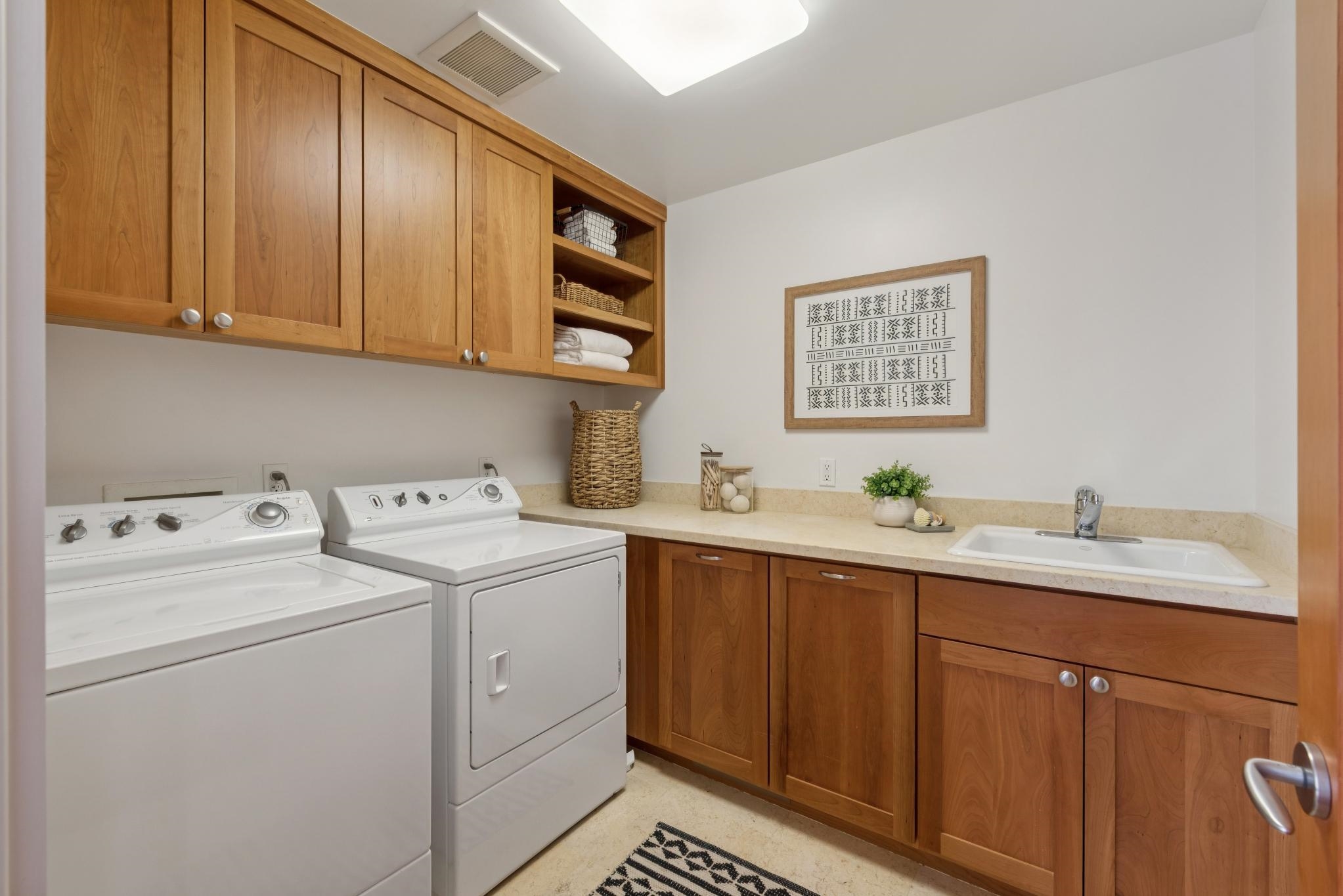 Detail Gallery Image 52 of 59 For 1015 Grand View Dr, Berkeley,  CA 94705 - 5 Beds | 4/1 Baths