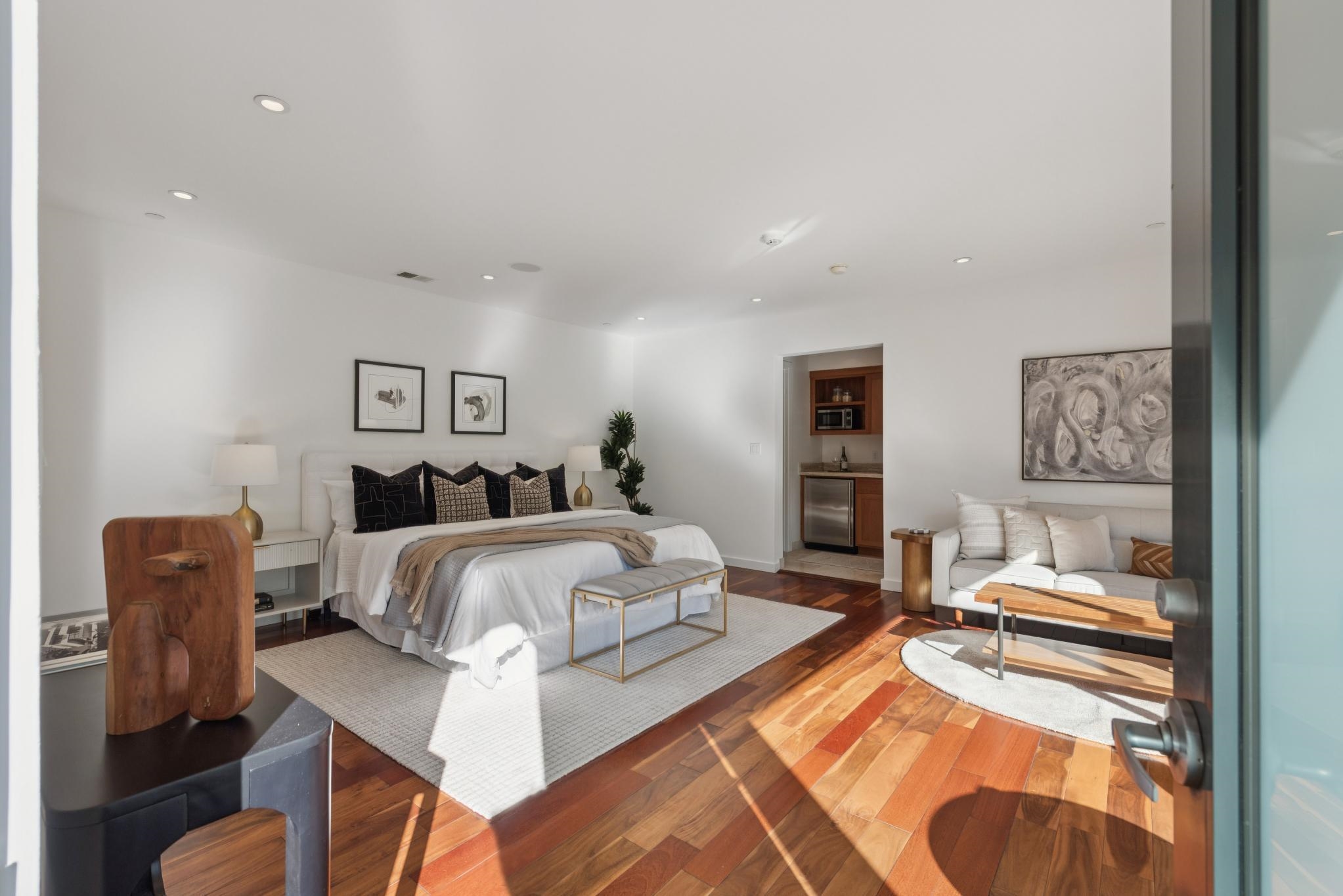 Detail Gallery Image 53 of 59 For 1015 Grand View Dr, Berkeley,  CA 94705 - 5 Beds | 4/1 Baths