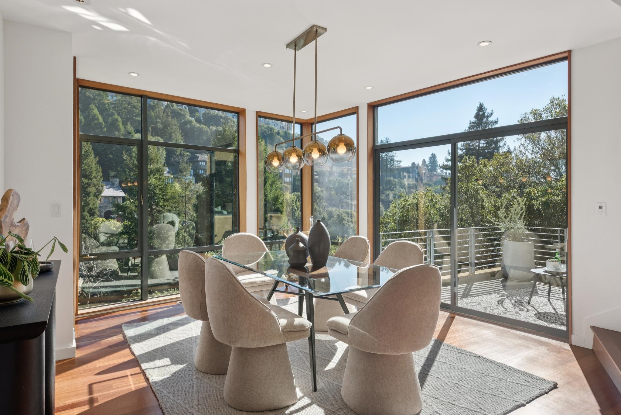 Detail Gallery Image 9 of 59 For 1015 Grand View Dr, Berkeley,  CA 94705 - 5 Beds | 4/1 Baths