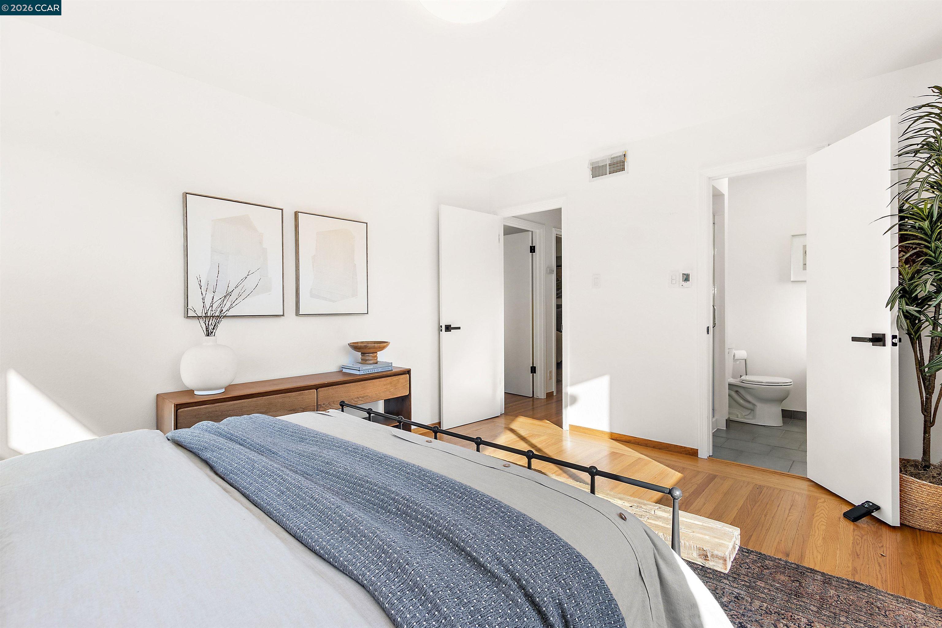 Detail Gallery Image 22 of 34 For 131 Donald Dr, Moraga,  CA 94556 - 4 Beds | 3 Baths