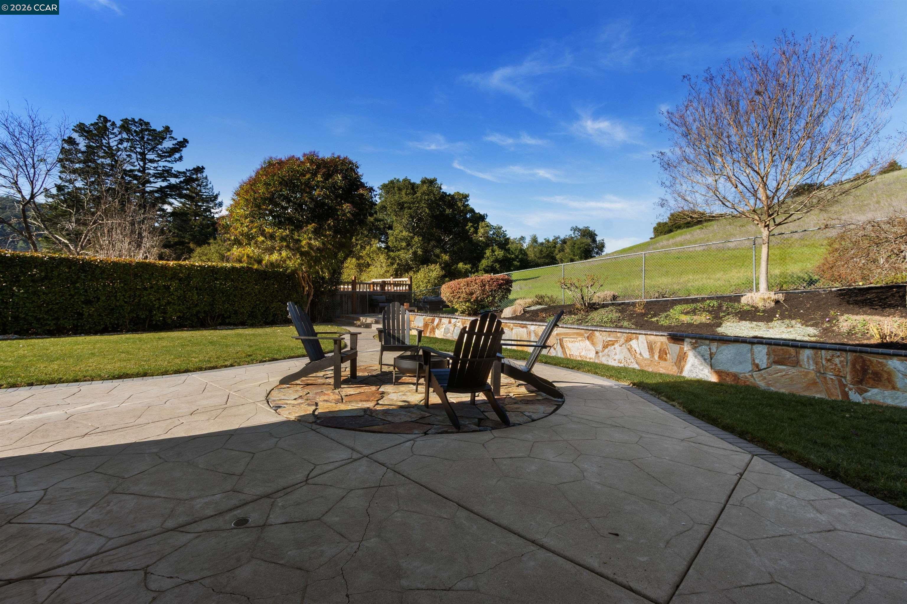 Detail Gallery Image 33 of 34 For 131 Donald Dr, Moraga,  CA 94556 - 4 Beds | 3 Baths