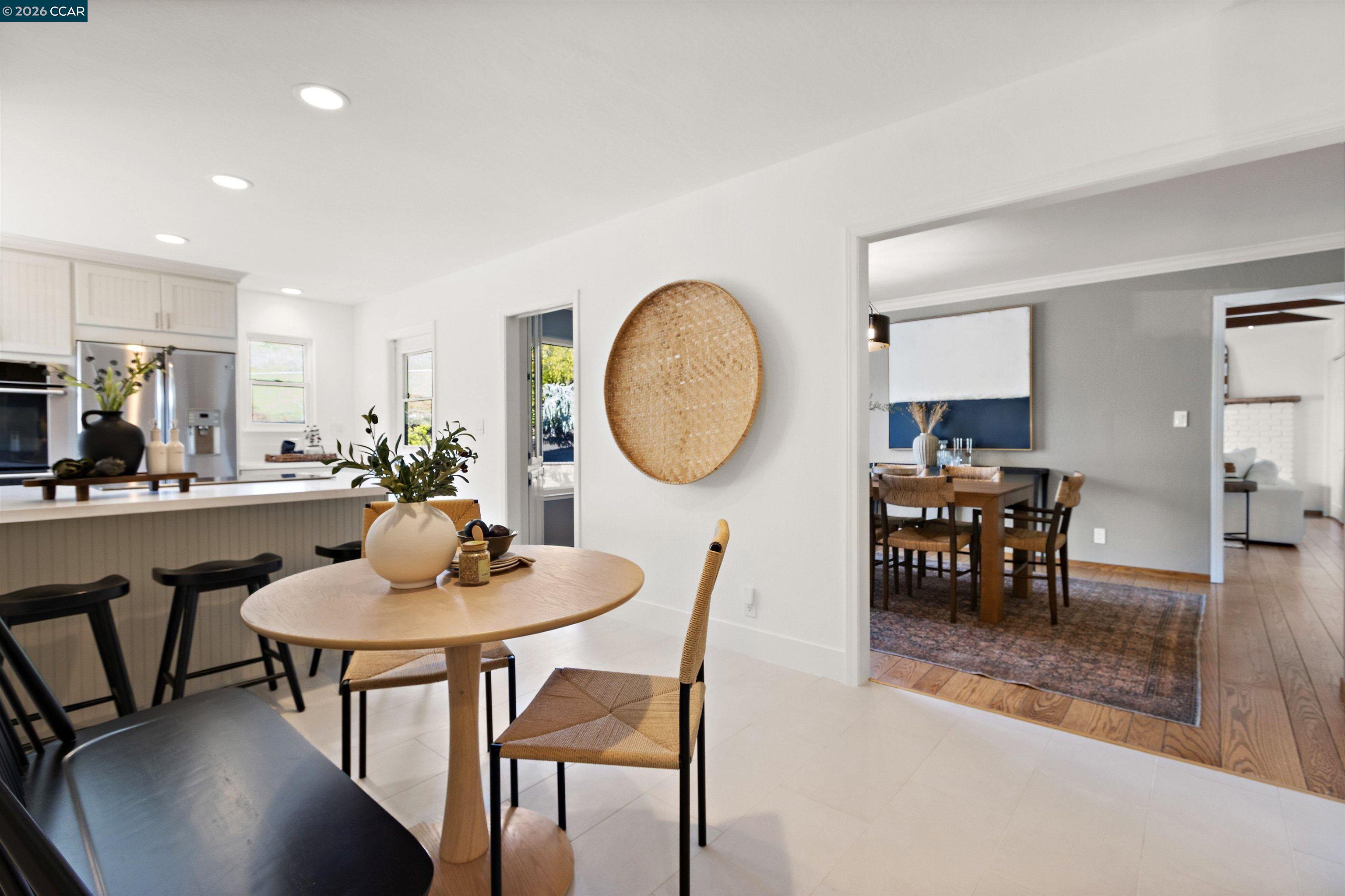 Detail Gallery Image 9 of 34 For 131 Donald Dr, Moraga,  CA 94556 - 4 Beds | 3 Baths