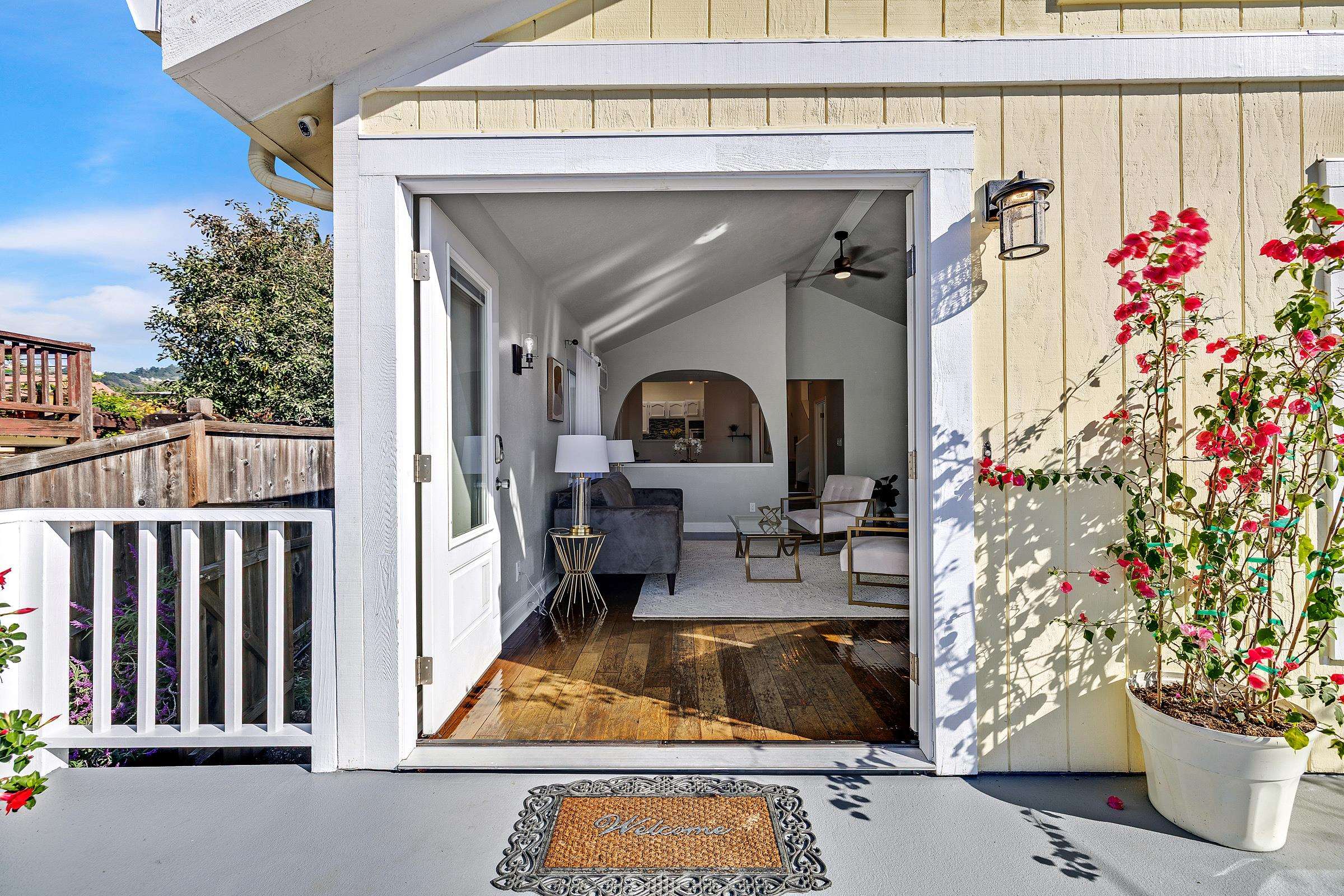 Detail Gallery Image 11 of 49 For 7554 Sunkist Dr, Oakland,  CA 94605 - 3 Beds | 2 Baths