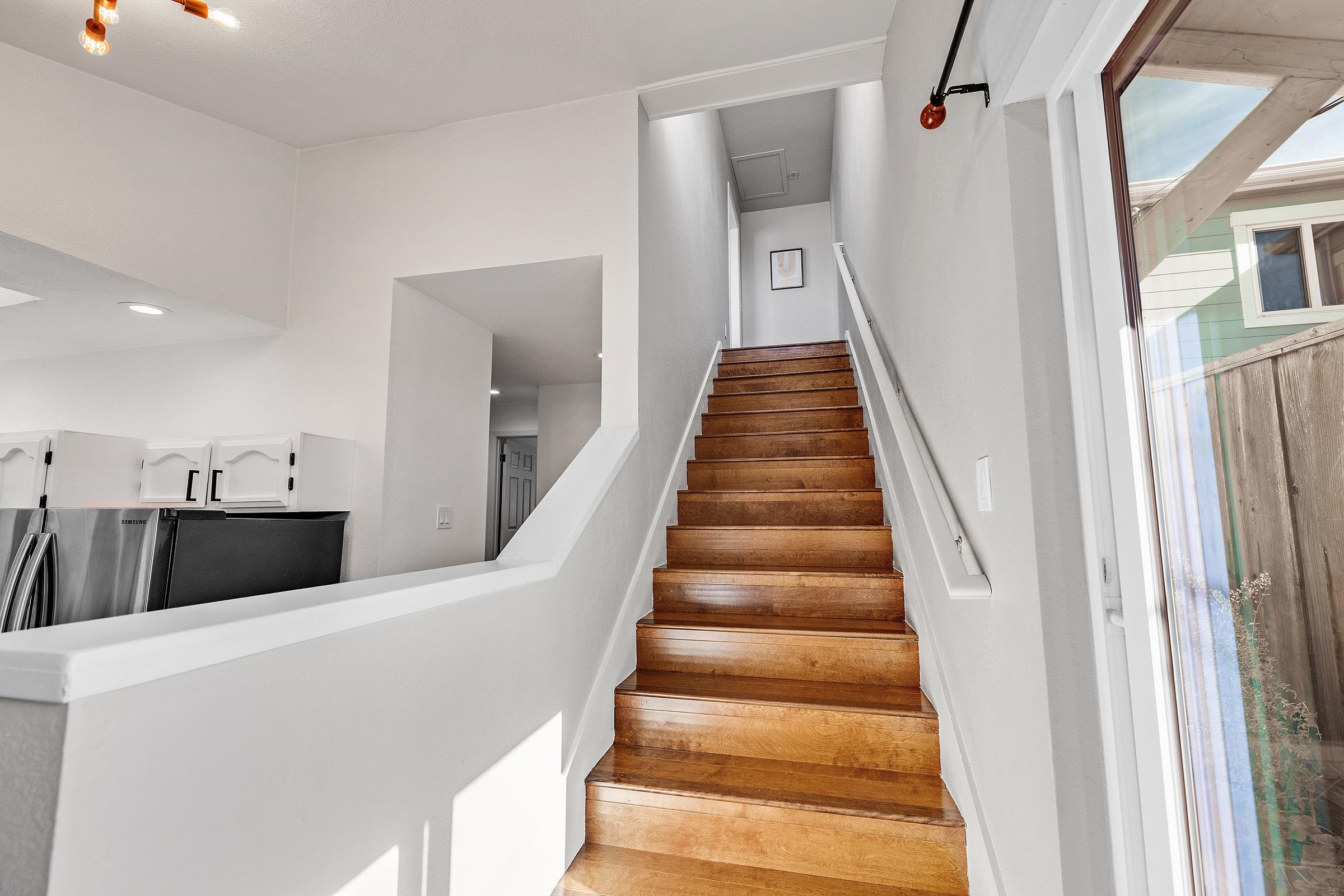 Detail Gallery Image 29 of 49 For 7554 Sunkist Dr, Oakland,  CA 94605 - 3 Beds | 2 Baths