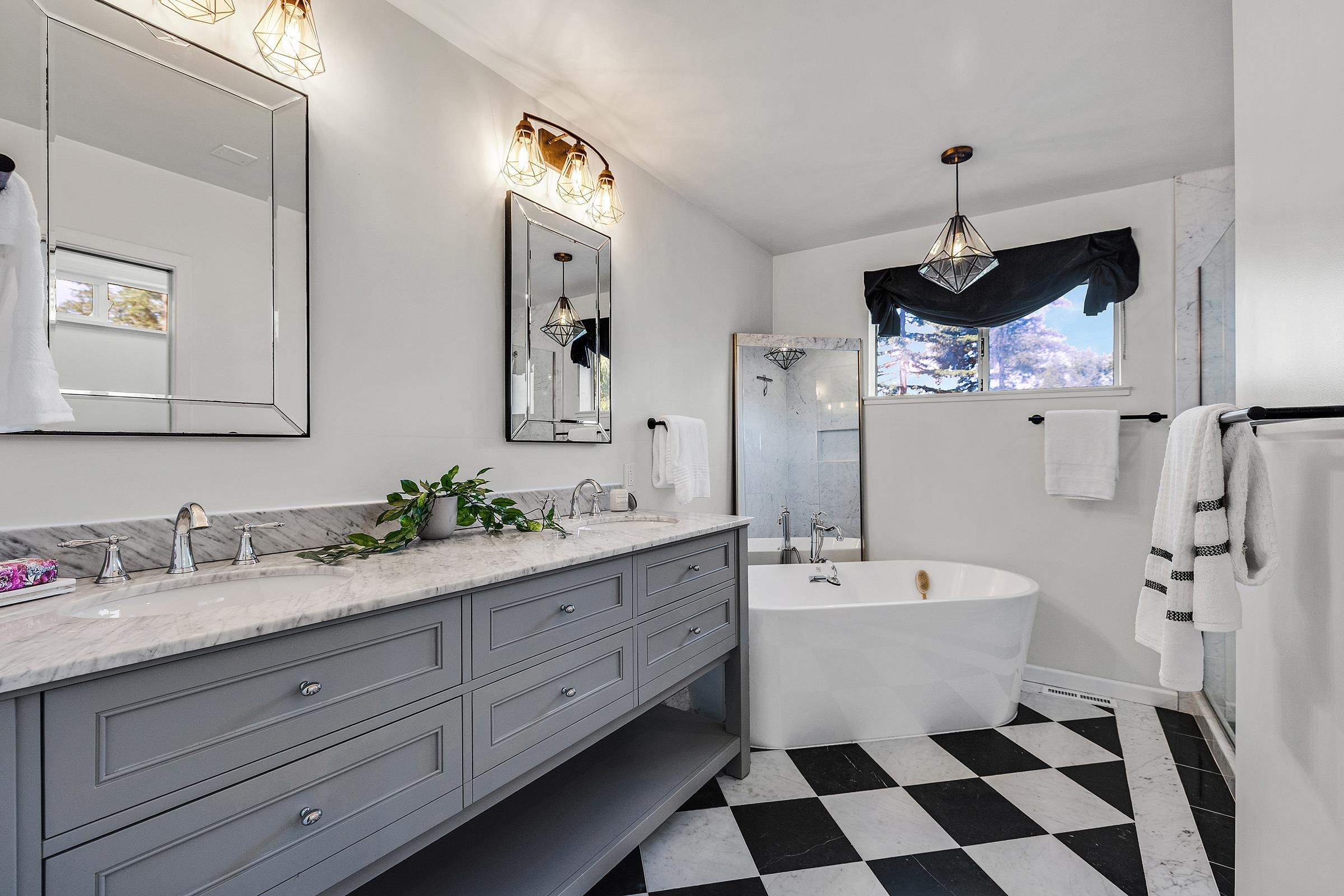 Detail Gallery Image 34 of 49 For 7554 Sunkist Dr, Oakland,  CA 94605 - 3 Beds | 2 Baths