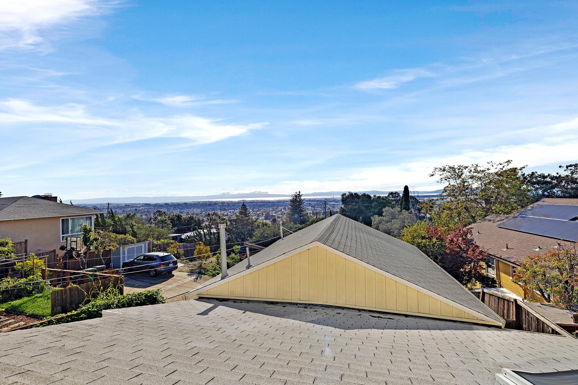 Detail Gallery Image 37 of 49 For 7554 Sunkist Dr, Oakland,  CA 94605 - 3 Beds | 2 Baths