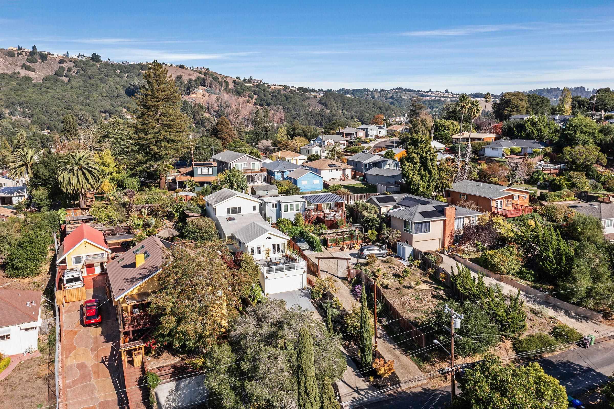 Detail Gallery Image 42 of 49 For 7554 Sunkist Dr, Oakland,  CA 94605 - 3 Beds | 2 Baths