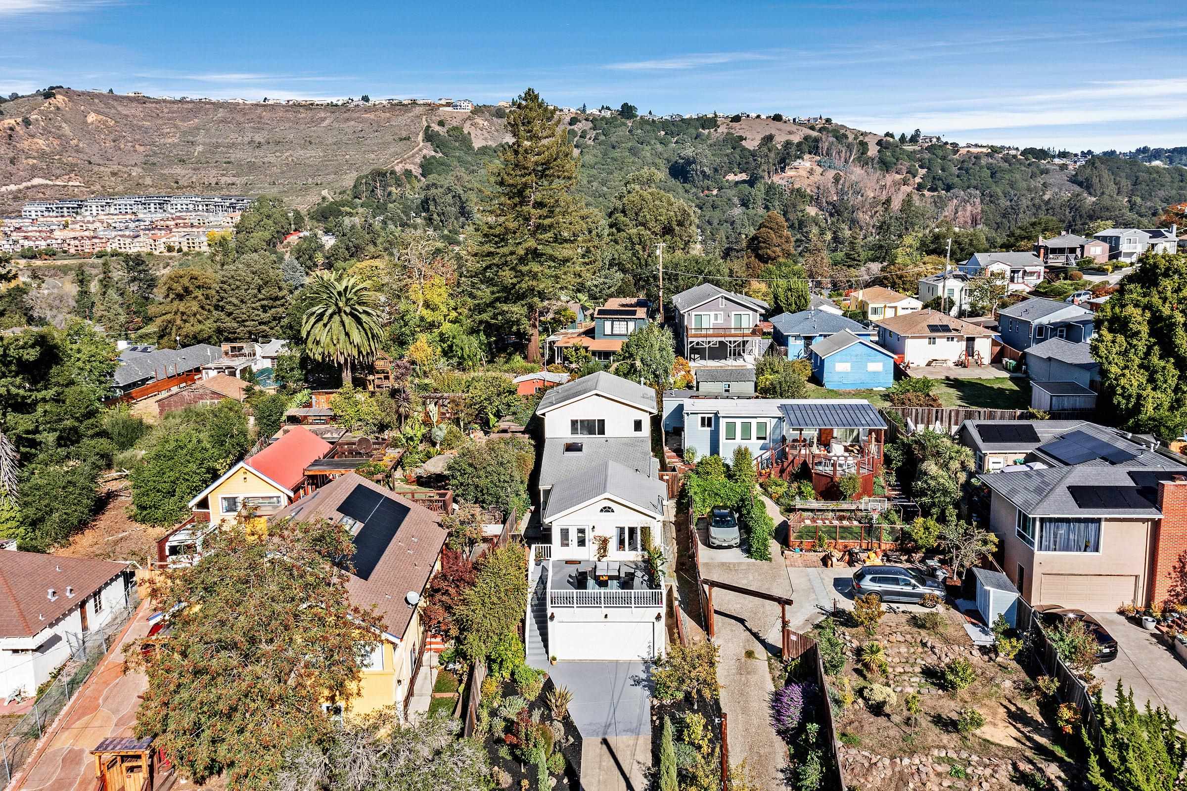 Detail Gallery Image 45 of 49 For 7554 Sunkist Dr, Oakland,  CA 94605 - 3 Beds | 2 Baths