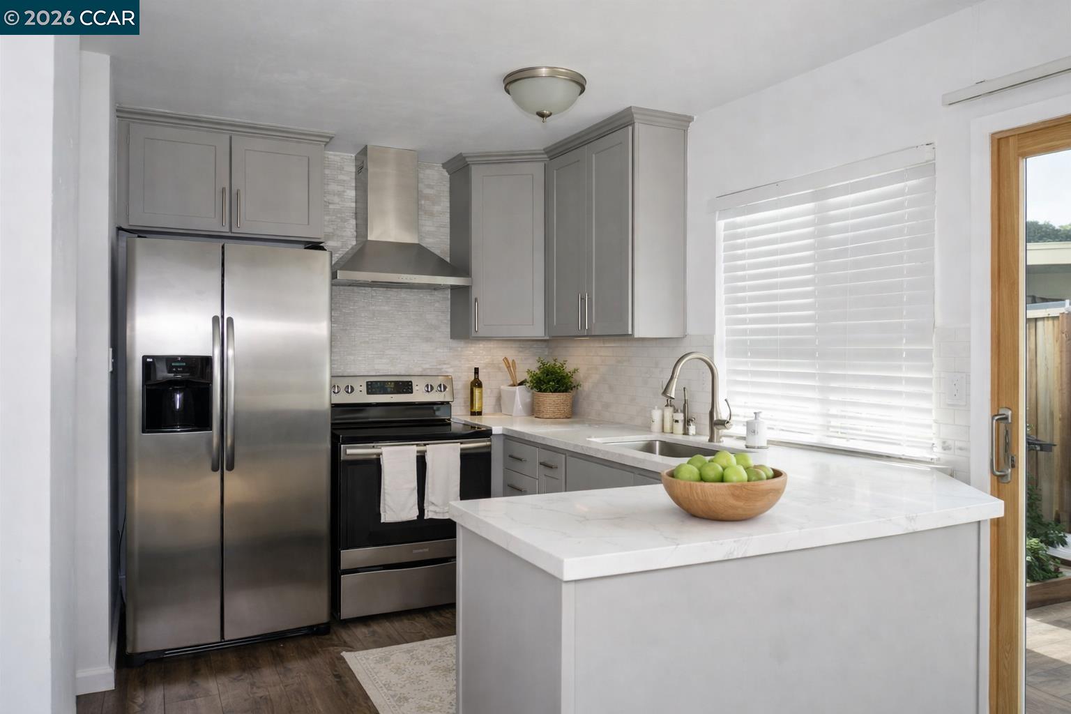 Detail Gallery Image 7 of 45 For 405 Don Fernando Way, San Jose,  CA 95123 - 3 Beds | 1/1 Baths