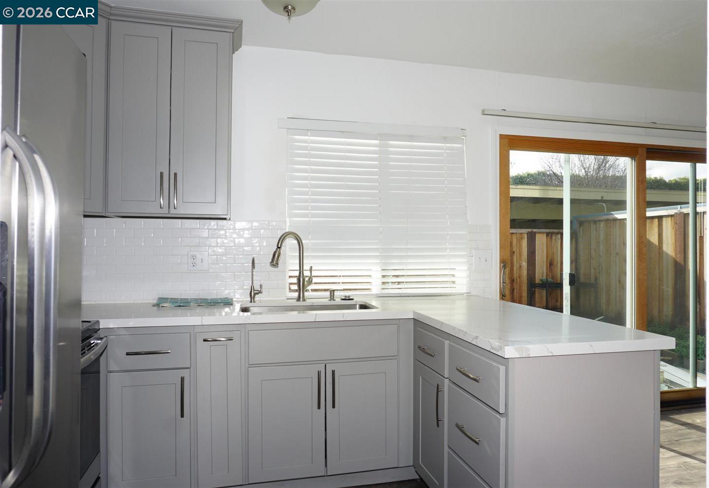 Detail Gallery Image 9 of 45 For 405 Don Fernando Way, San Jose,  CA 95123 - 3 Beds | 1/1 Baths