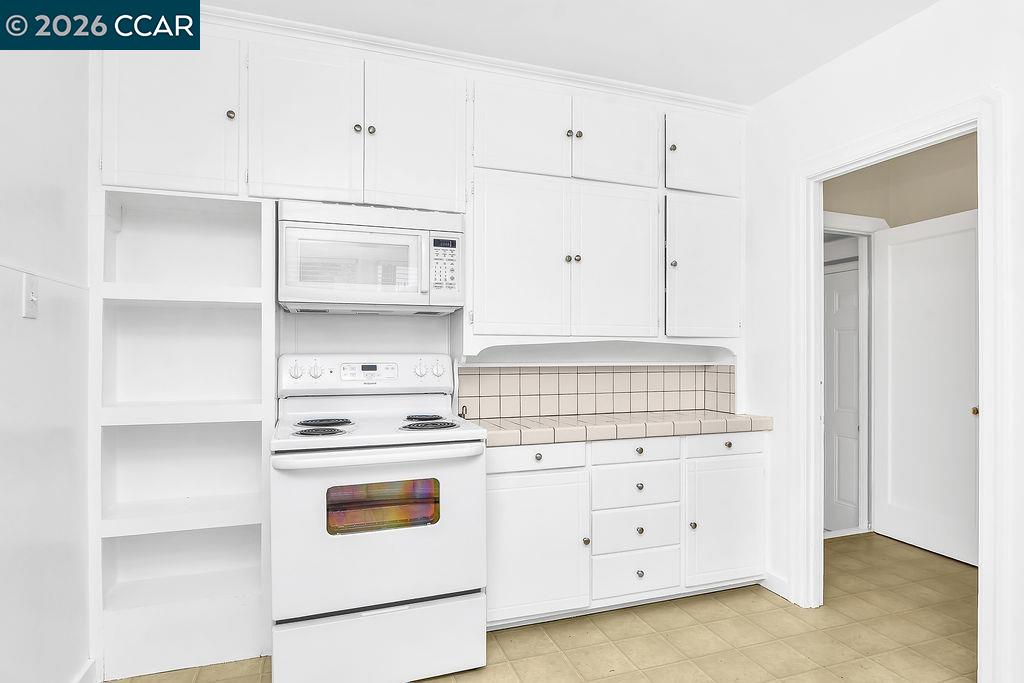 Detail Gallery Image 13 of 39 For 223 W 10th St, Antioch,  CA 94509 - 3 Beds | 1/1 Baths