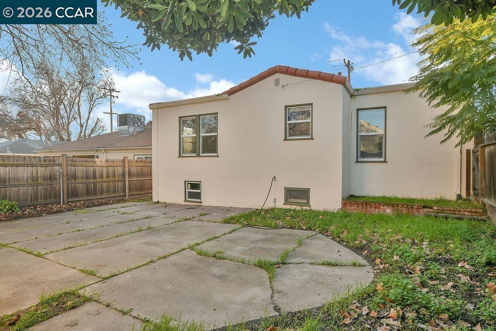 Detail Gallery Image 29 of 39 For 223 W 10th St, Antioch,  CA 94509 - 3 Beds | 1/1 Baths