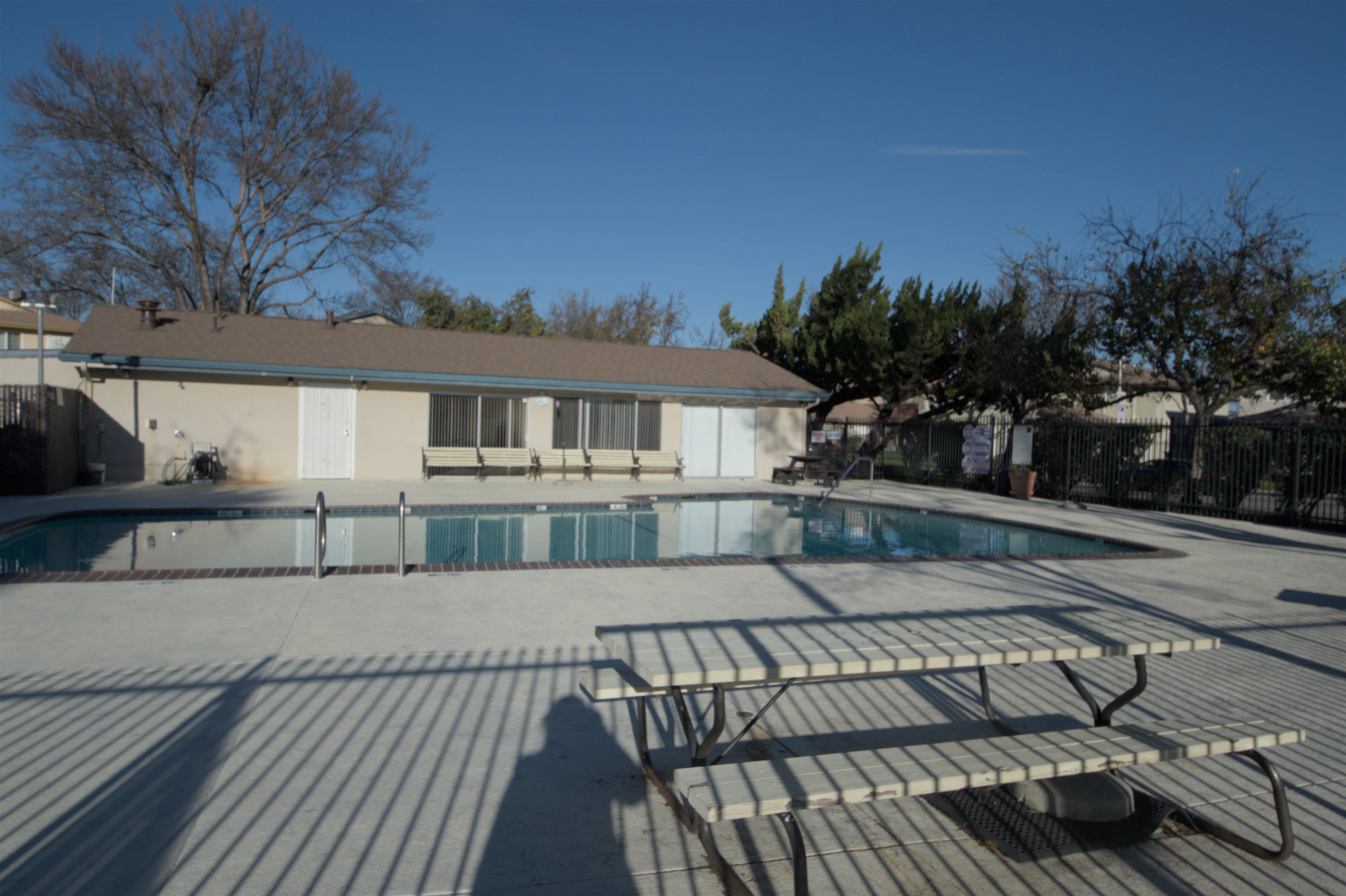 Detail Gallery Image 4 of 43 For 1214 Sycamore Dr #2,  Antioch,  CA 94509 - 2 Beds | 1 Baths