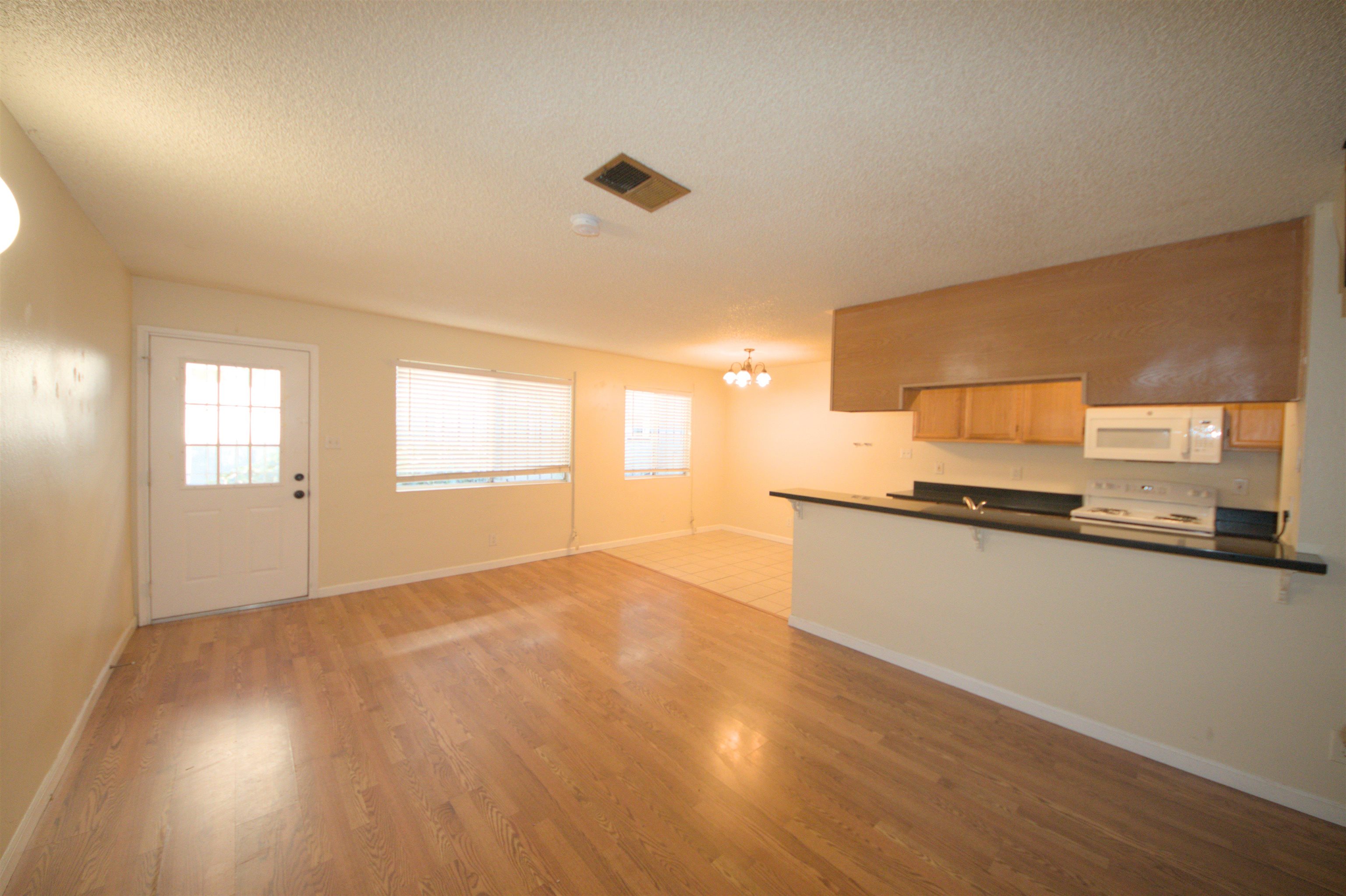 Detail Gallery Image 8 of 43 For 1214 Sycamore Dr #2,  Antioch,  CA 94509 - 2 Beds | 1 Baths
